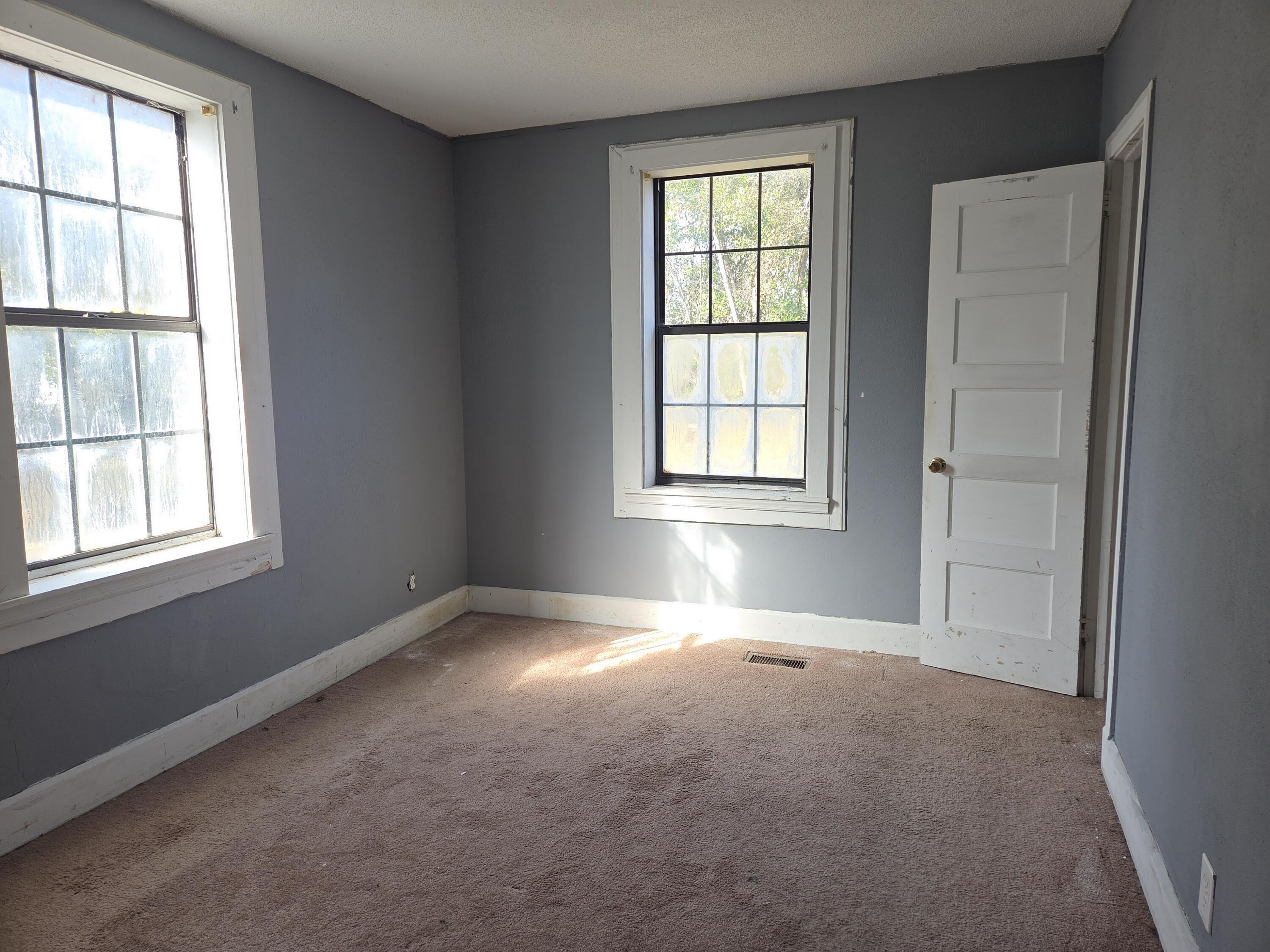 717 Tucker Avenue Property Photo 11