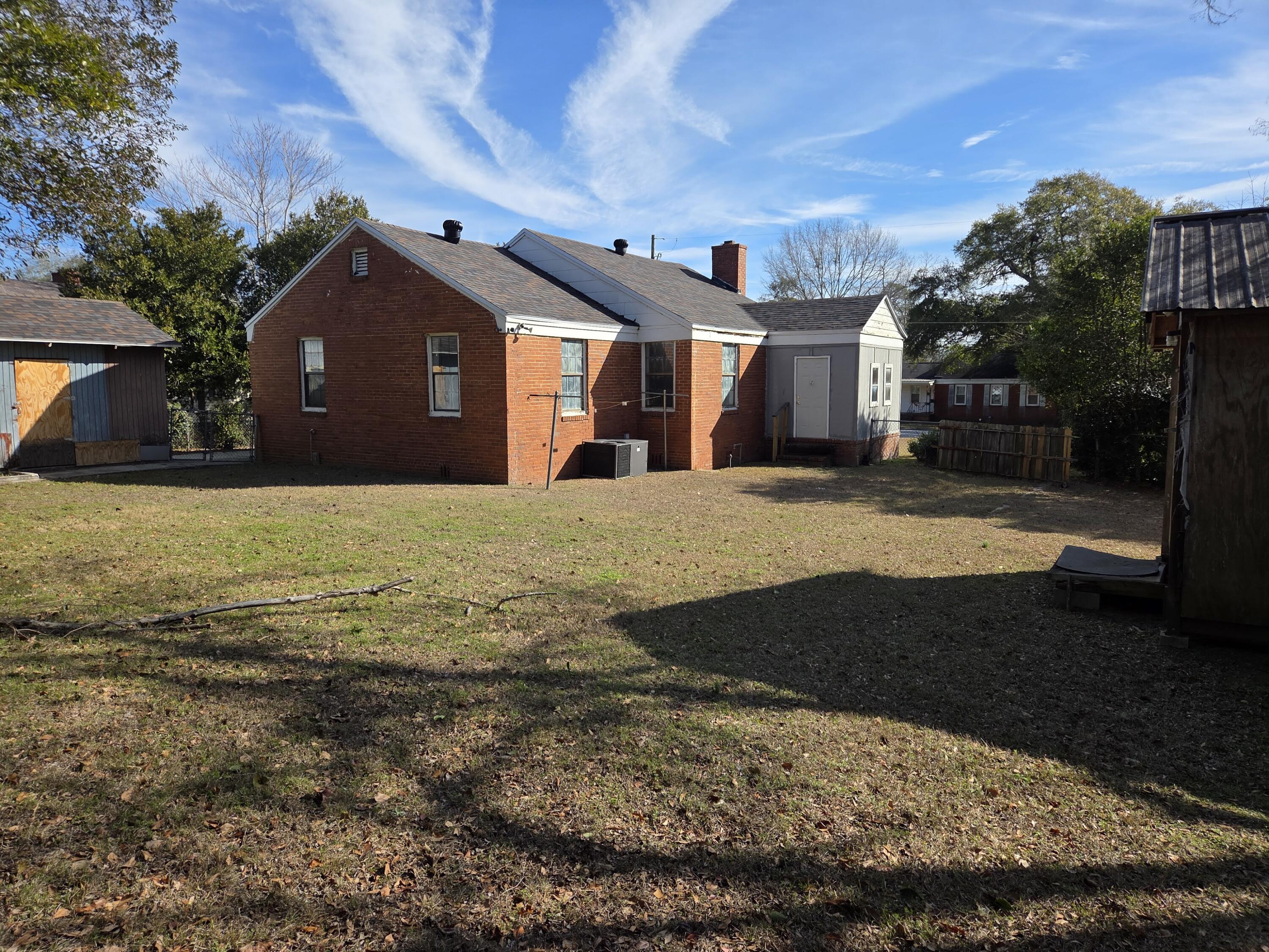 717 Tucker Avenue Property Photo 14