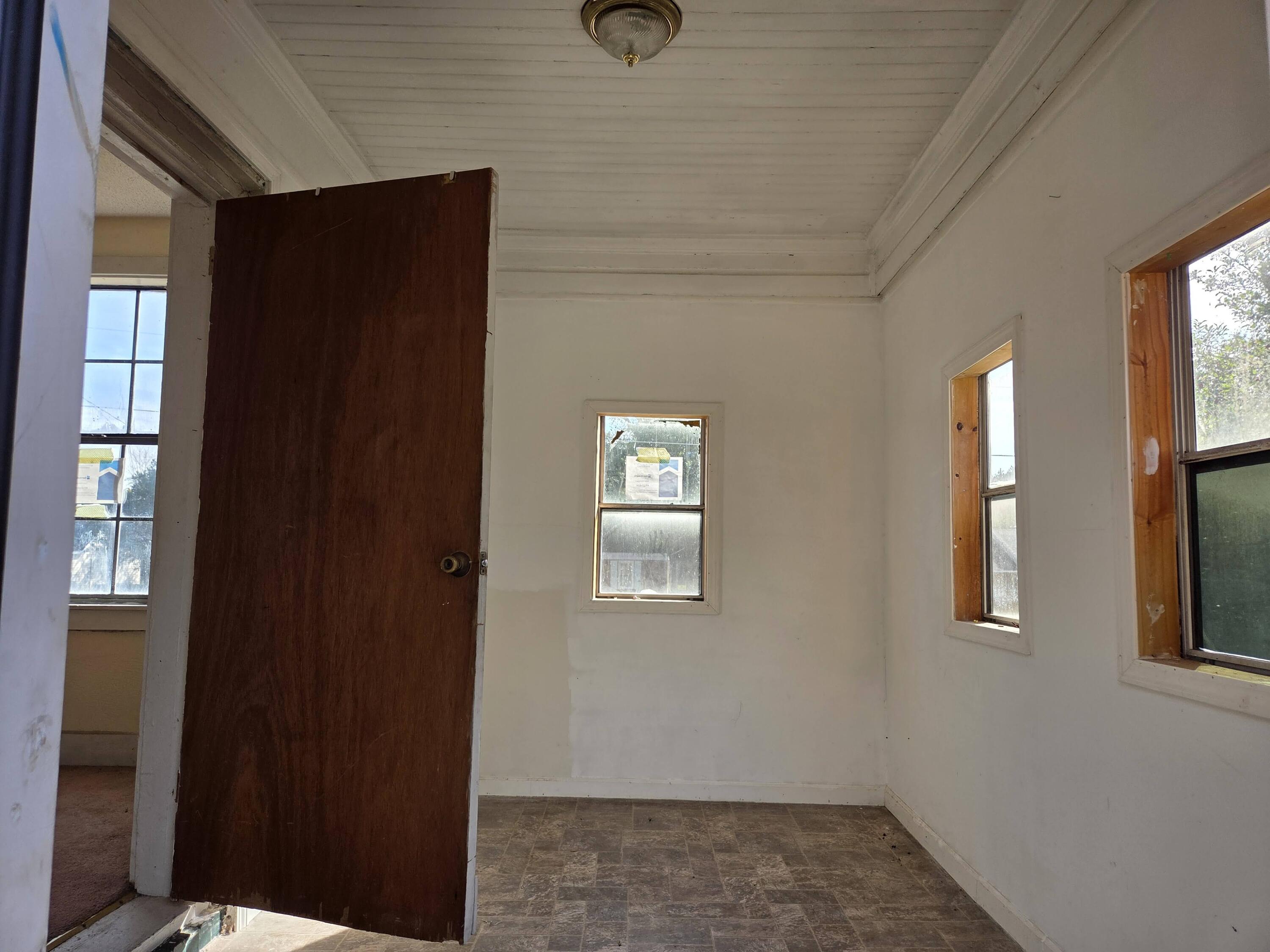717 Tucker Avenue Property Photo 15