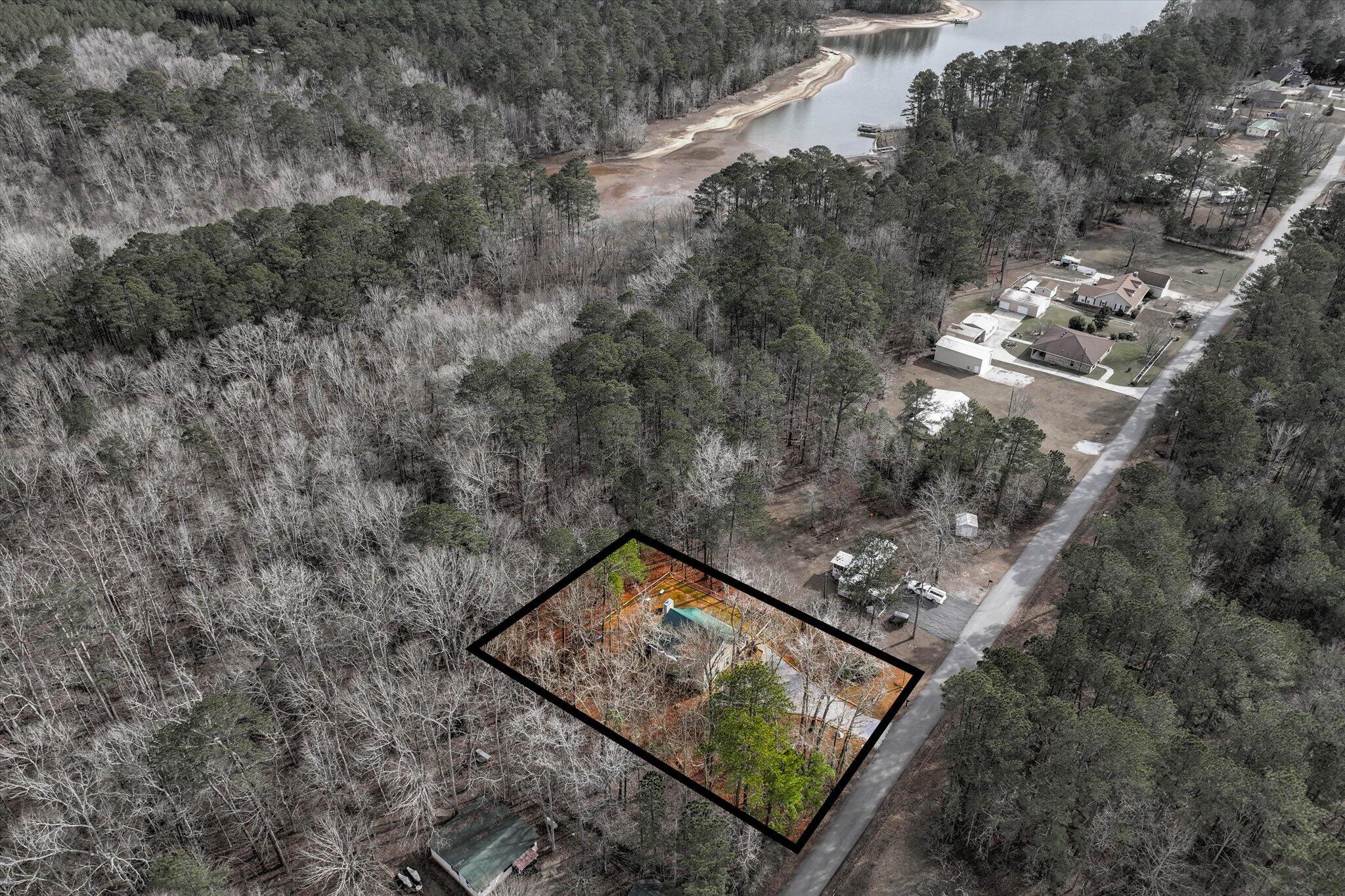 1442 Shore Line Drive Property Photo 8