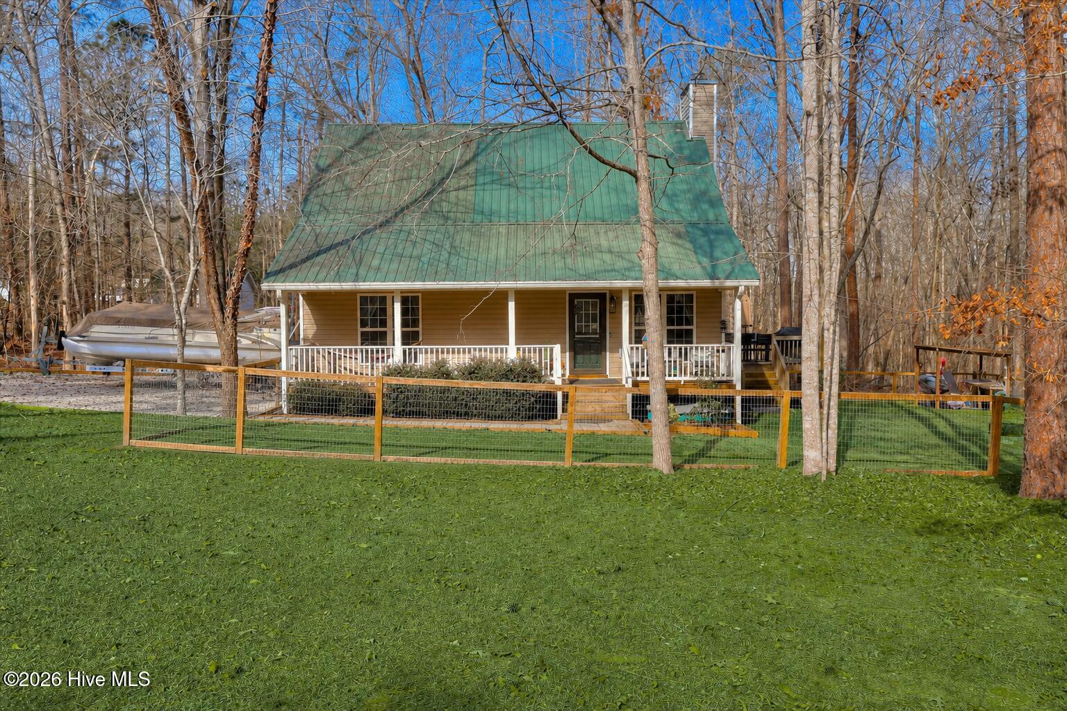1442 Shore Line Drive Property Photo 12