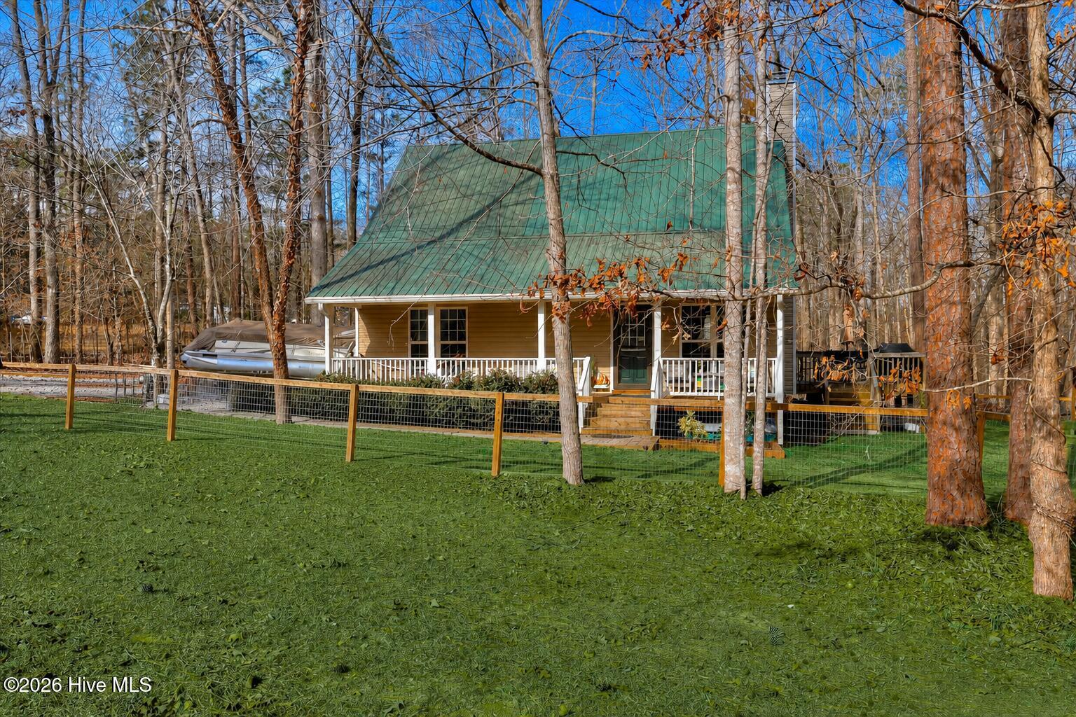 1442 Shore Line Drive Property Photo 13
