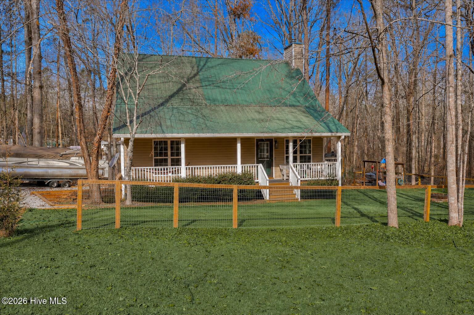 1442 Shore Line Drive Property Photo 14