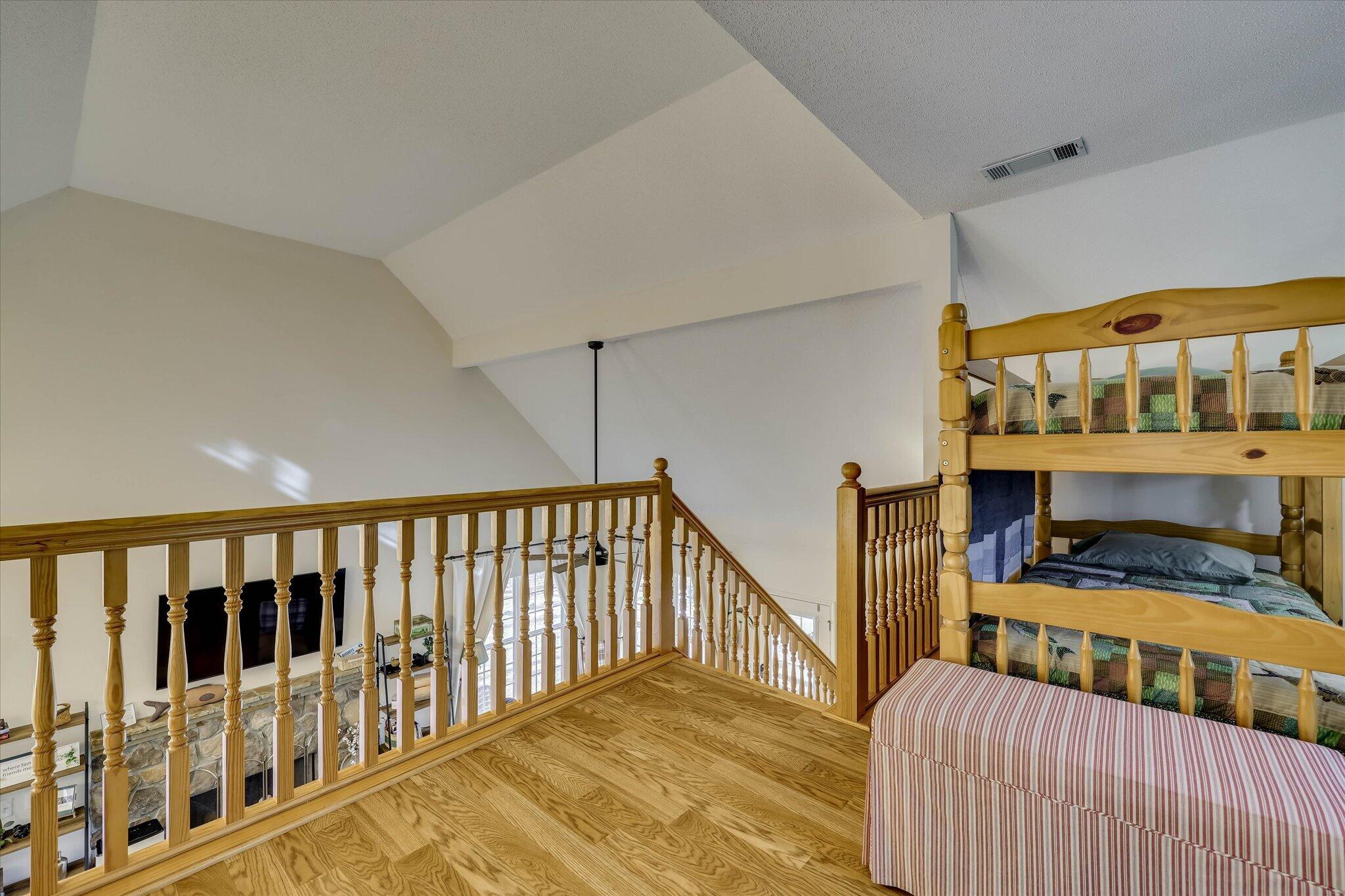1442 Shore Line Drive Property Photo 39