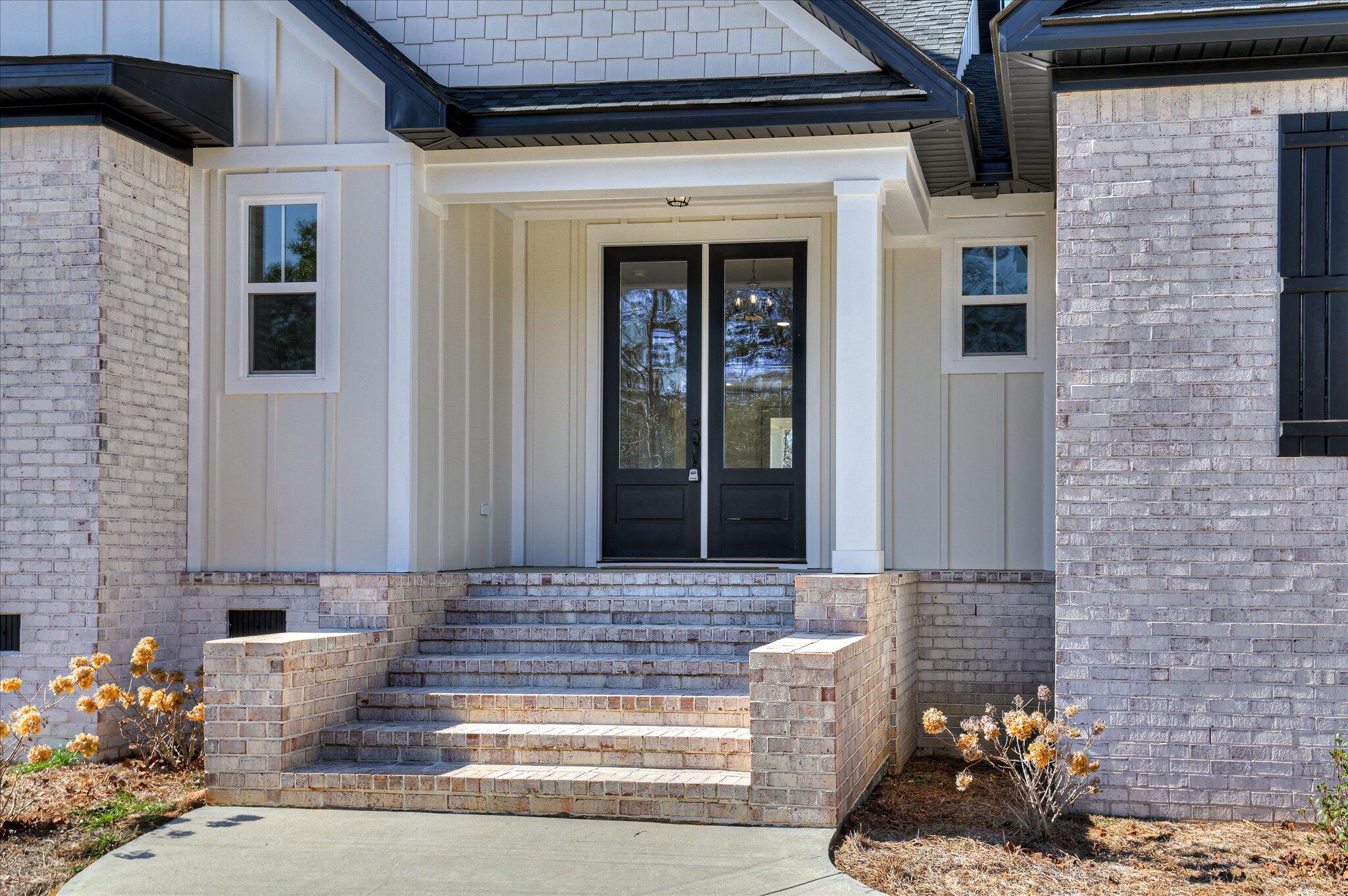 108 Meadow View Lane Property Photo 3