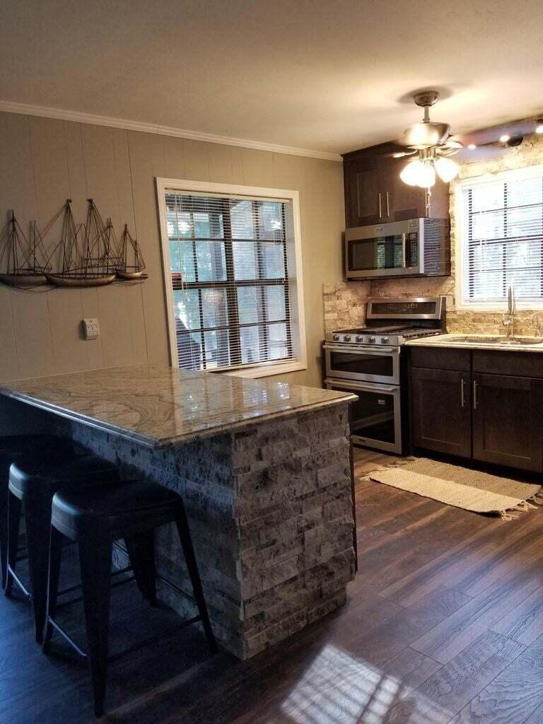1647a White Oak Road Property Photo 4