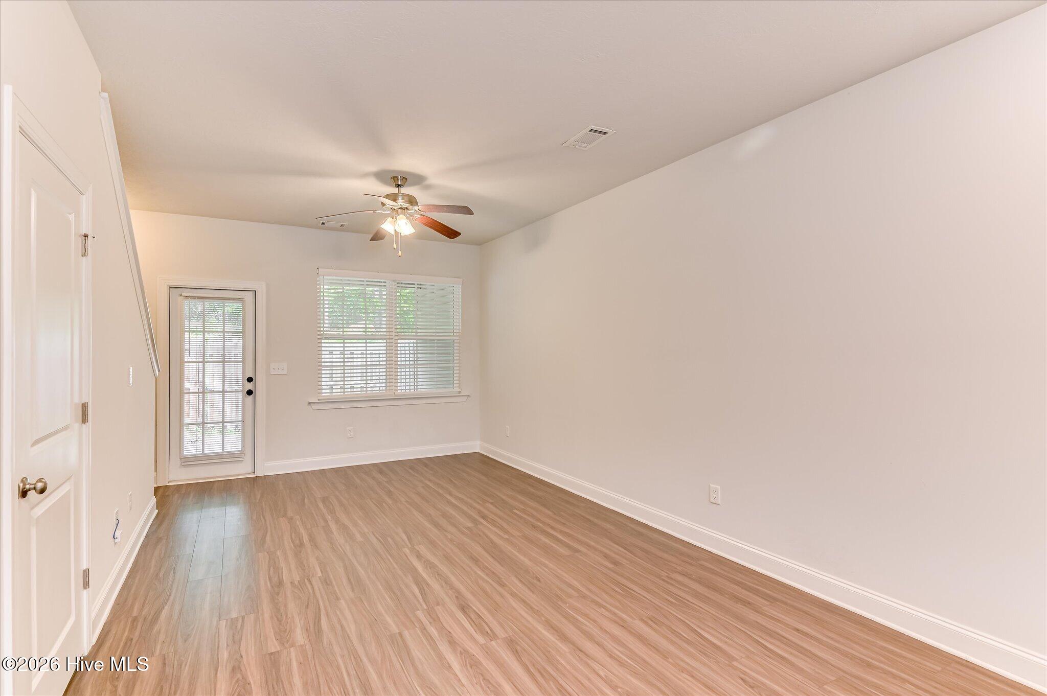 1912 Butternut Drive 12-b Property Photo 11