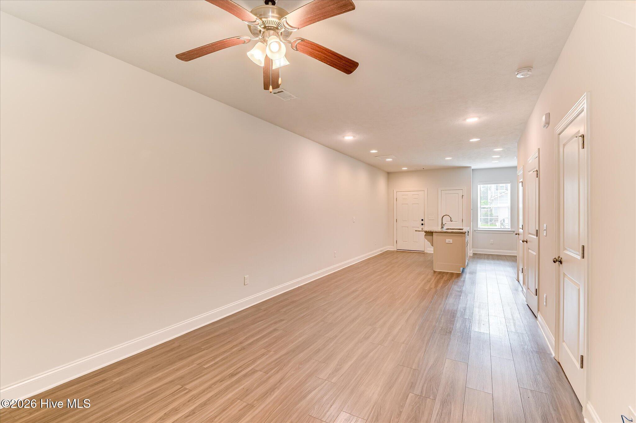 1912 Butternut Drive 12-b Property Photo 12
