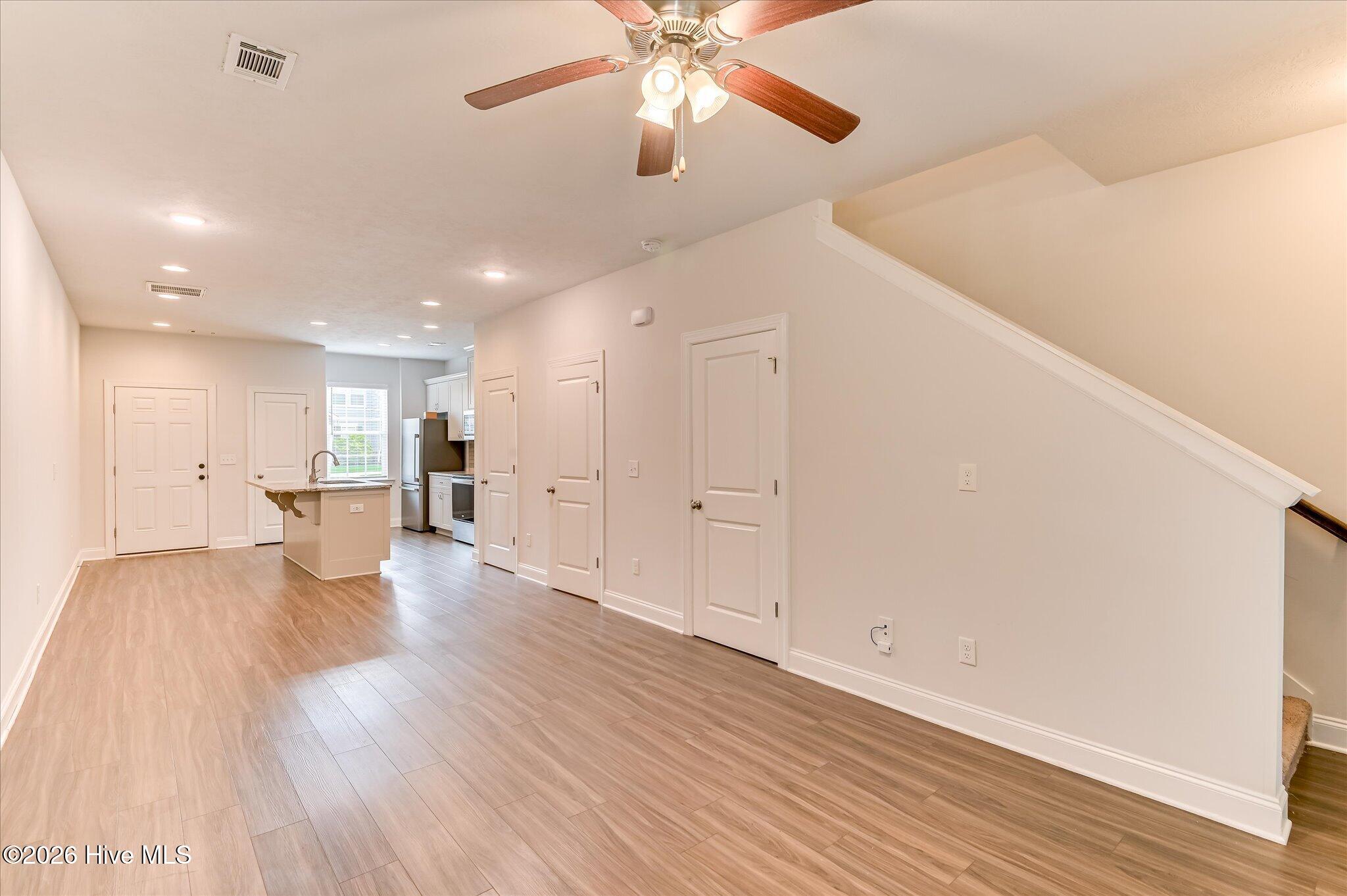 1912 Butternut Drive 12-b Property Photo 14