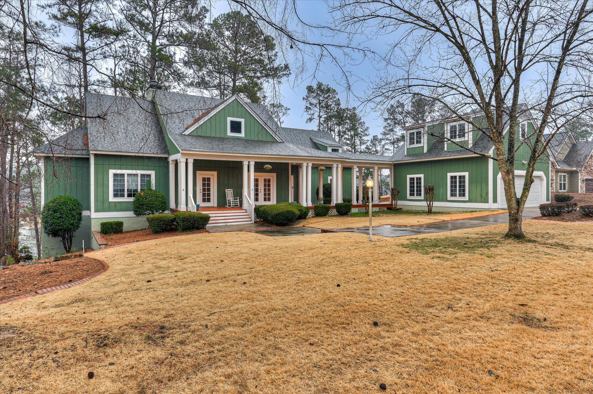184 Savannah Drive Property Photo 1
