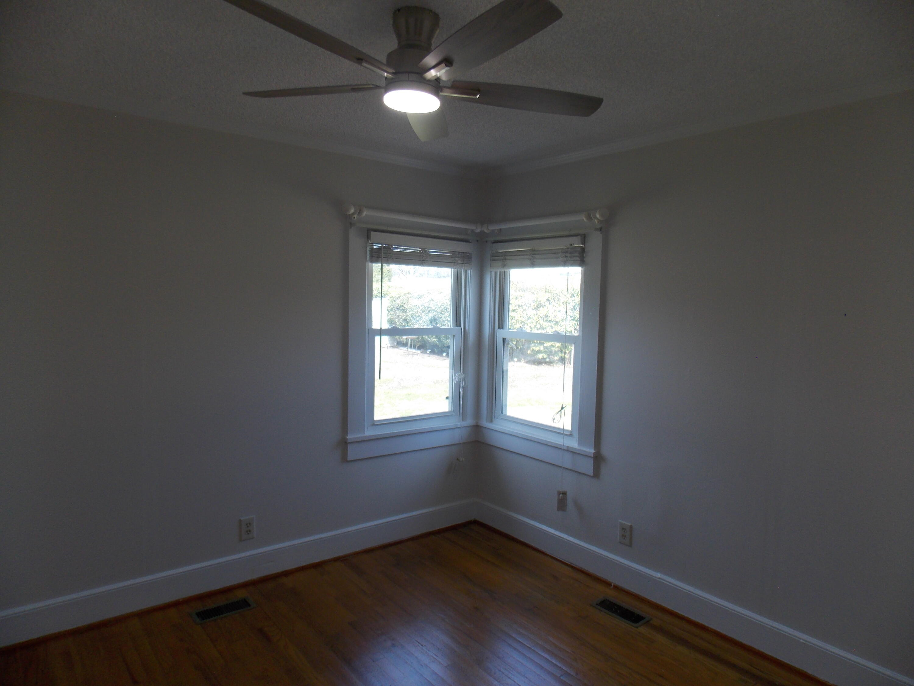 306 S Maple Street 1 Property Photo 10