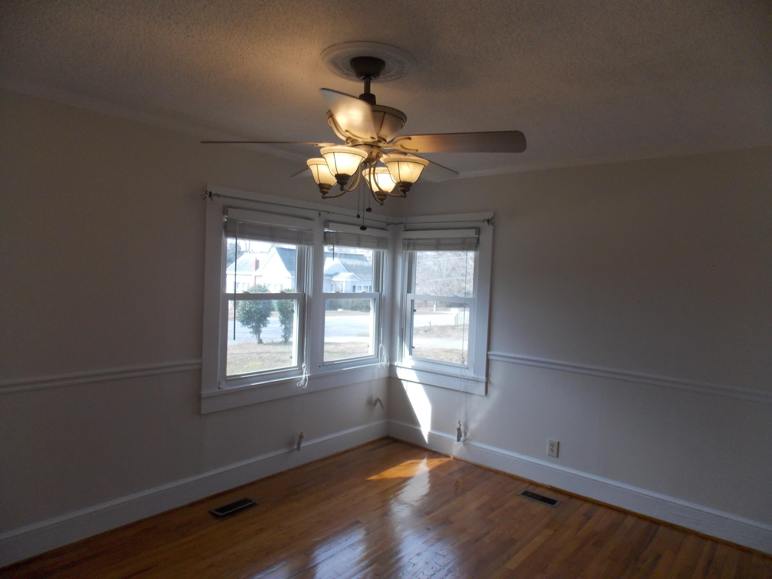 306 S Maple Street 1 Property Photo 11