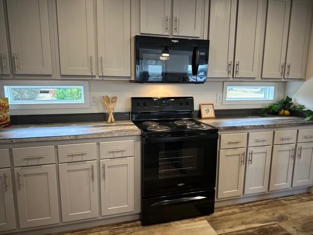 409 Constitution Avenue Property Photo 7