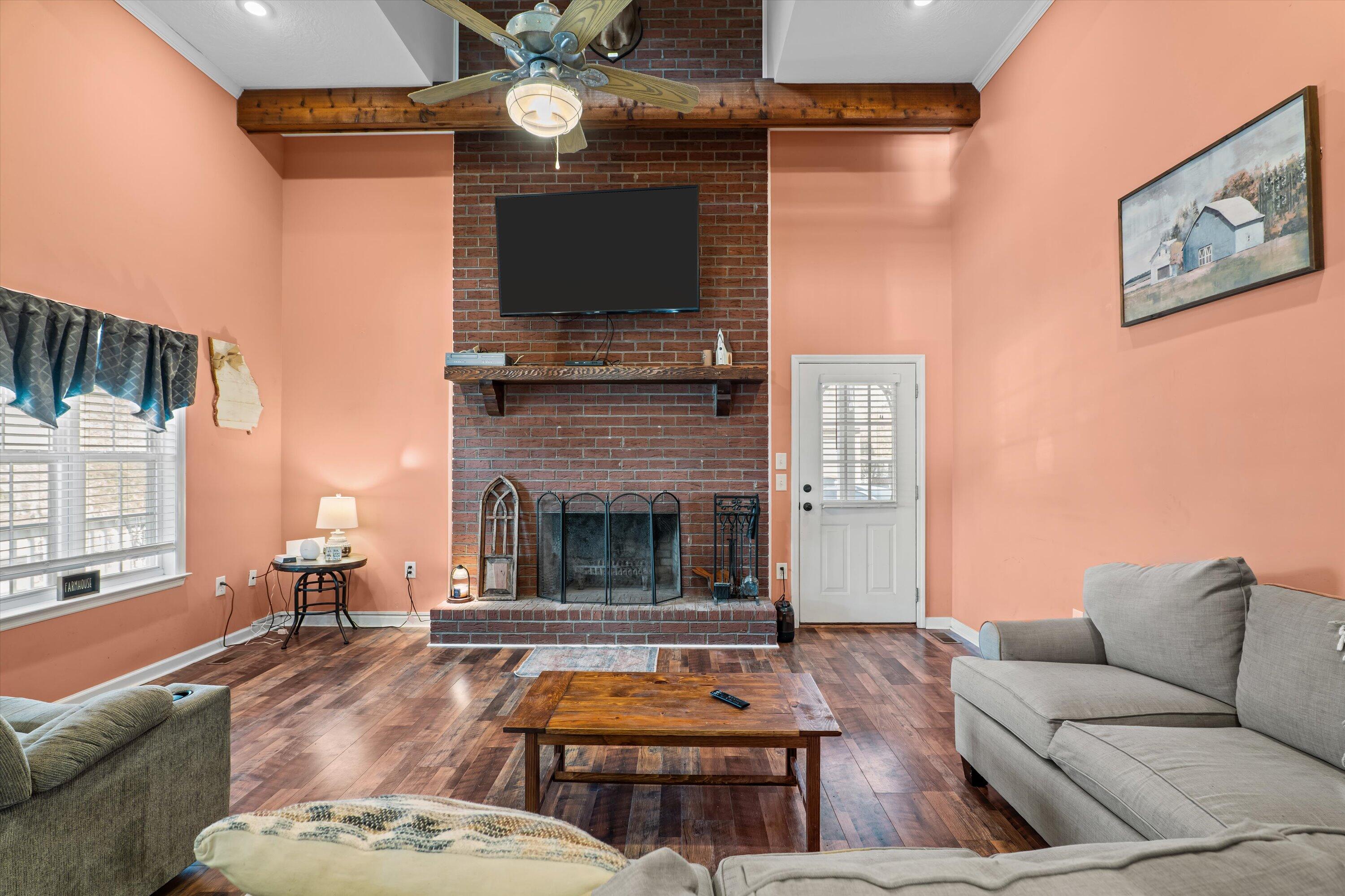 5660 White Oak Road Property Photo 10