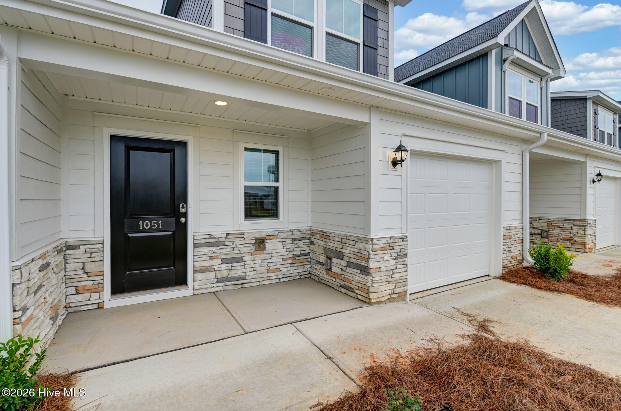 1059 Tabor Place Property Photo 3