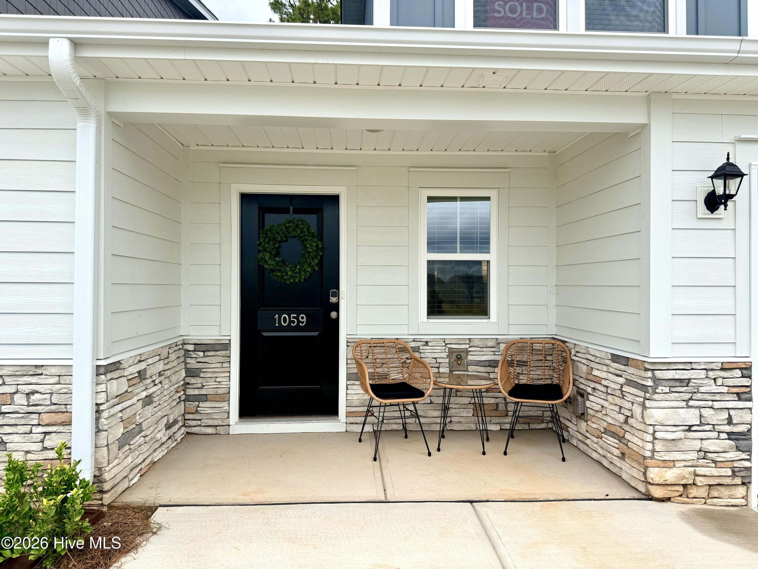 1059 Tabor Place Property Photo 9