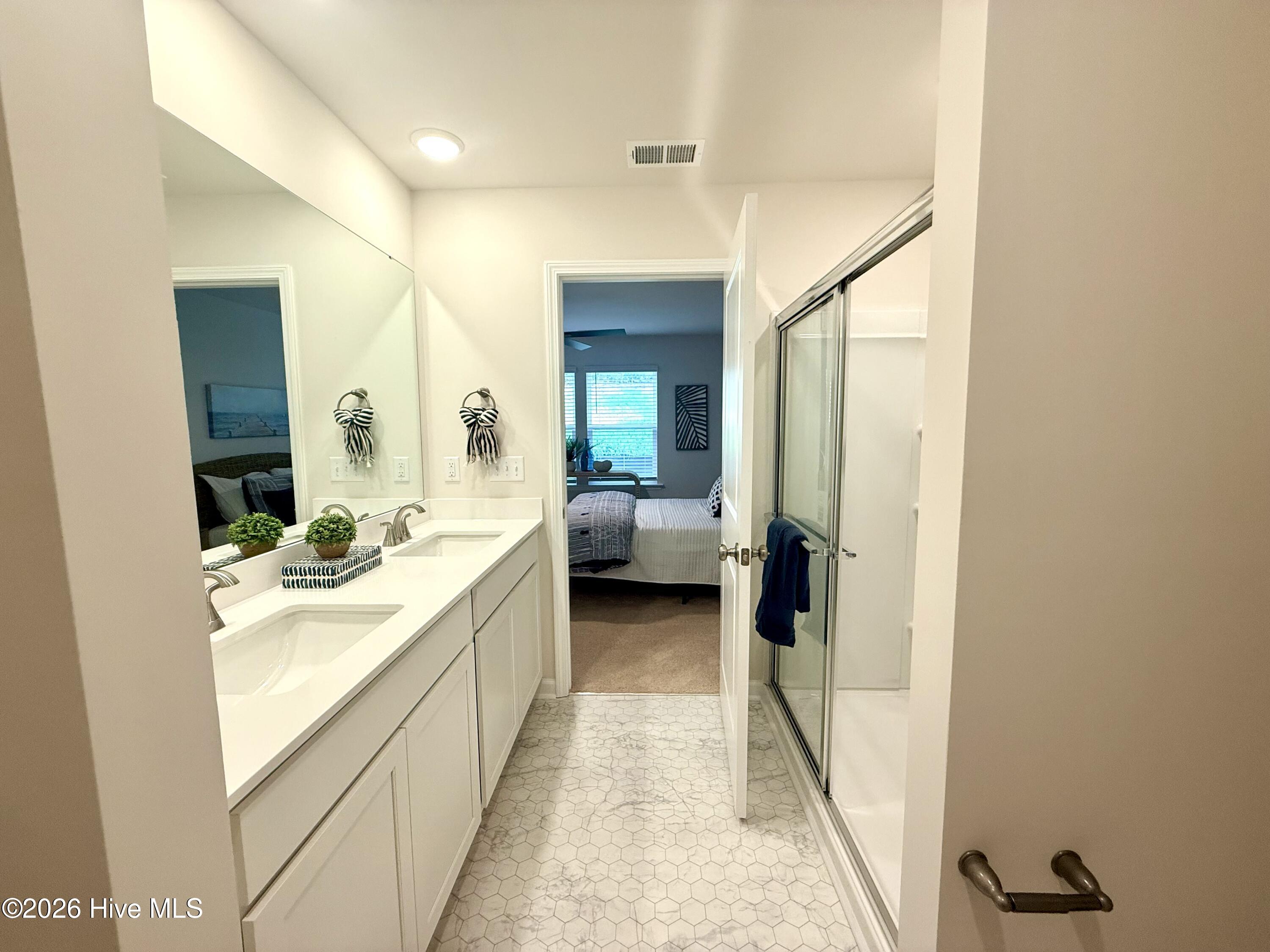 1059 Tabor Place Property Photo 54
