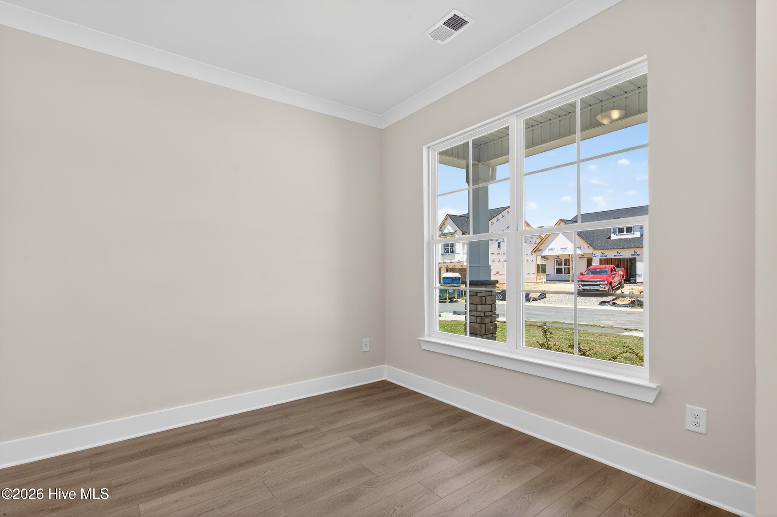 660 Pherson Street Property Photo 3