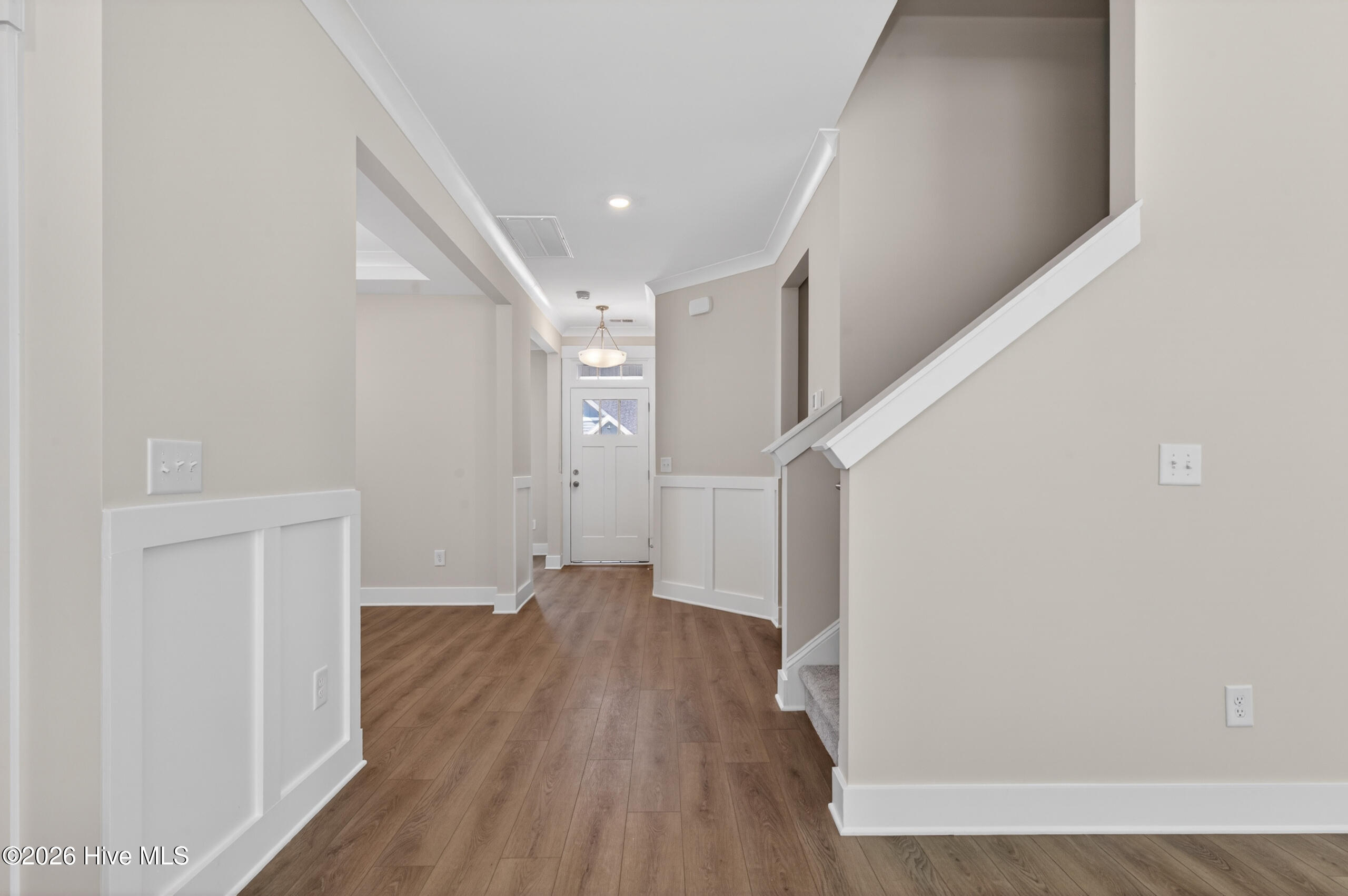 660 Pherson Street Property Photo 7
