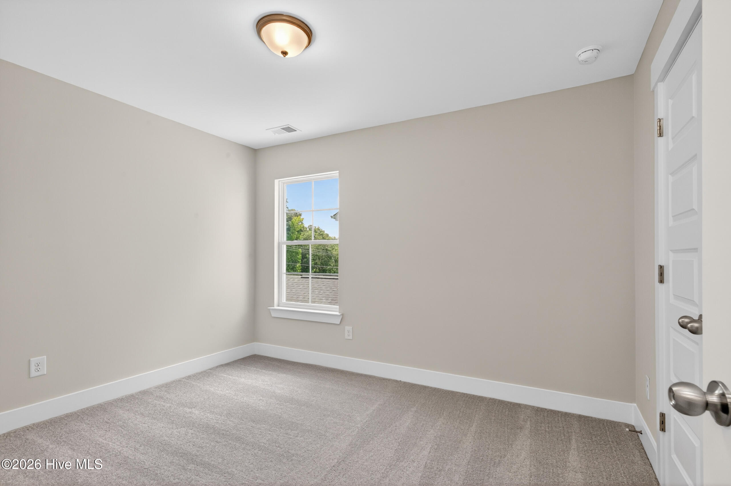 660 Pherson Street Property Photo 20