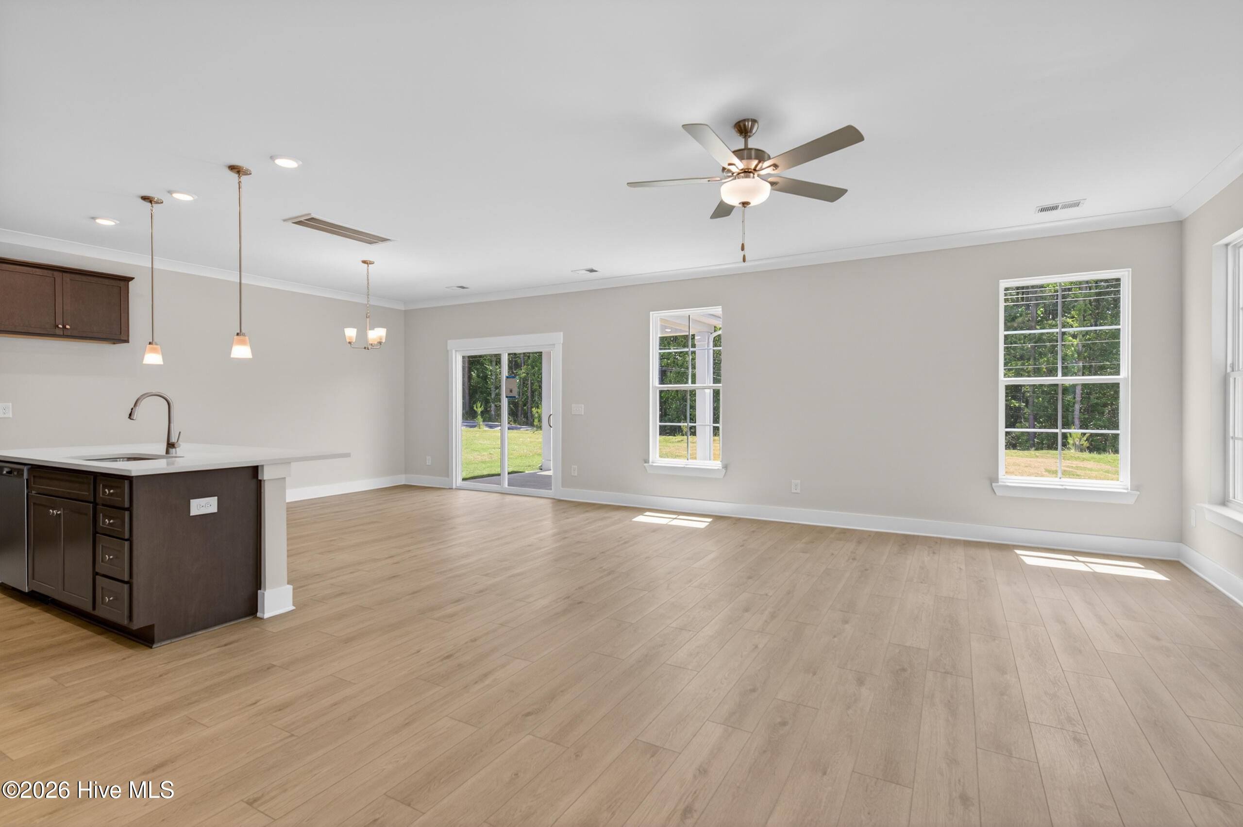 646 Pherson Street Property Photo 3