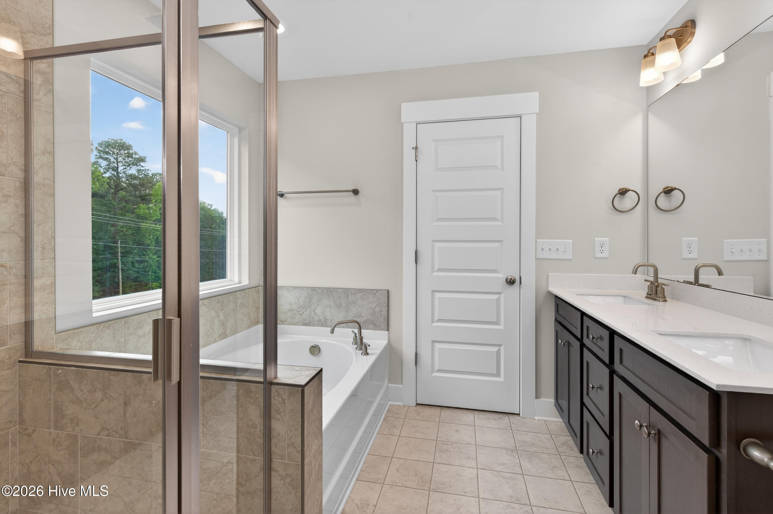 646 Pherson Street Property Photo 14
