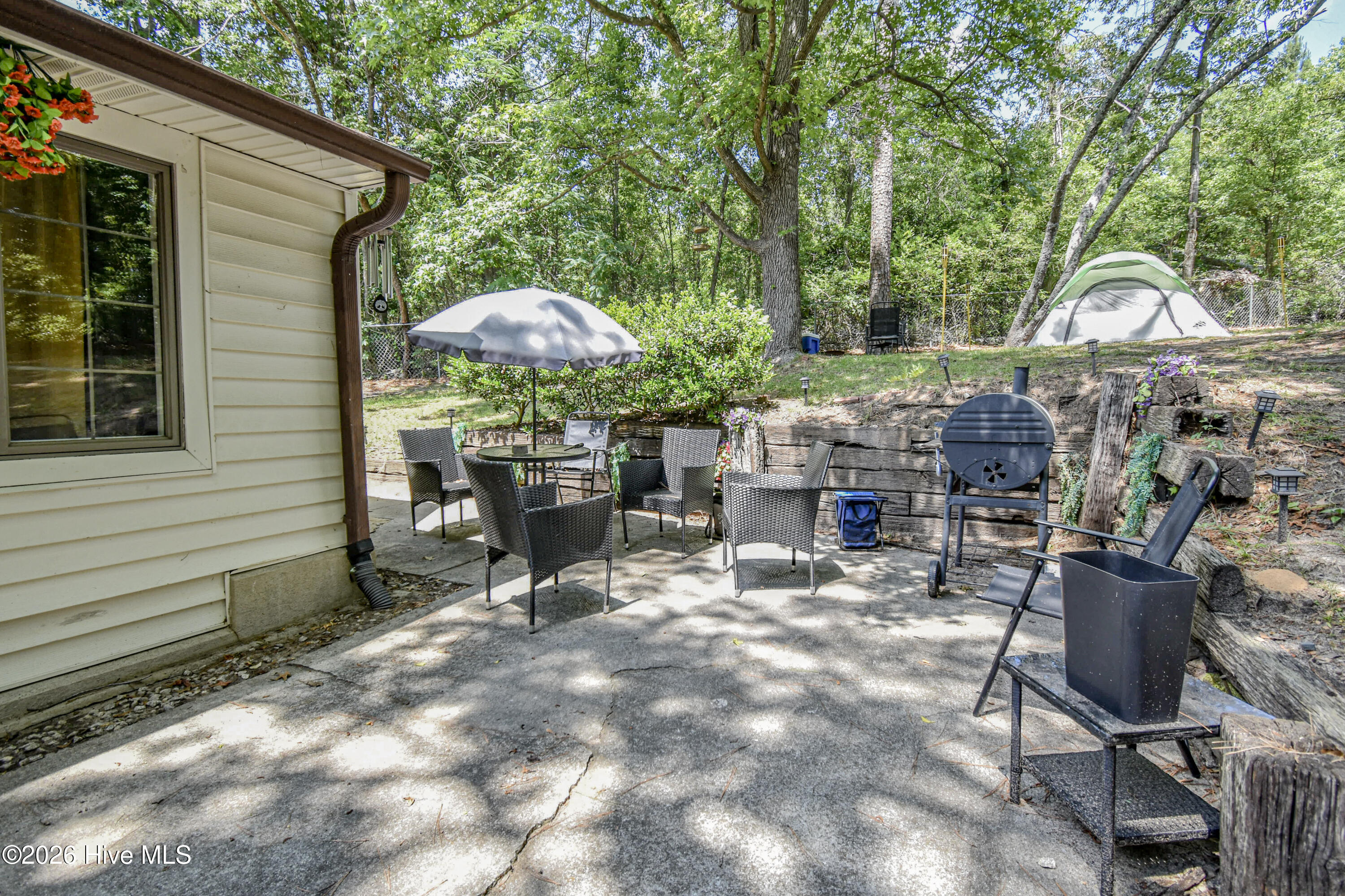2217 Buckingham Drive Property Photo 2