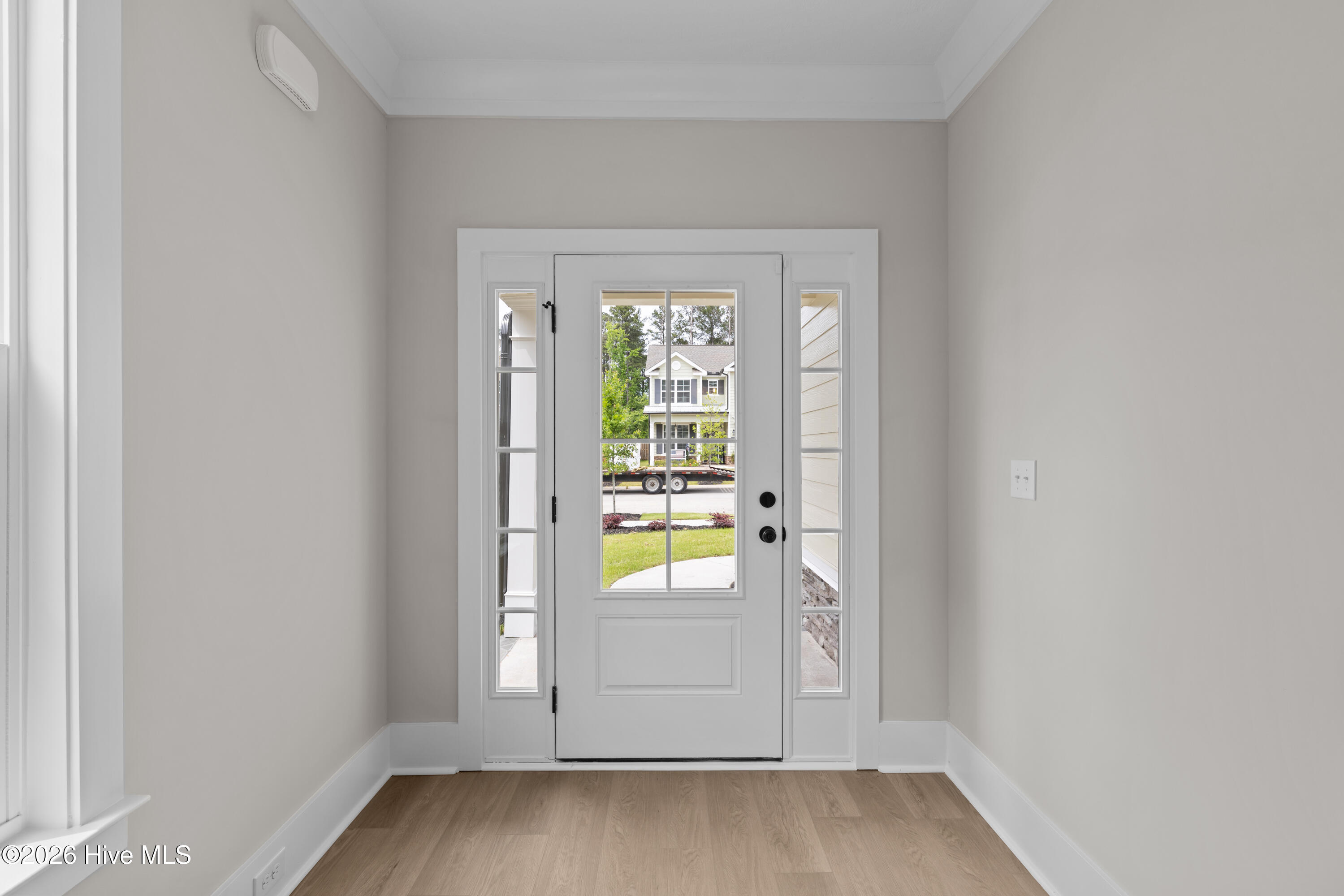 689 Ronaldsay Road Property Photo 2