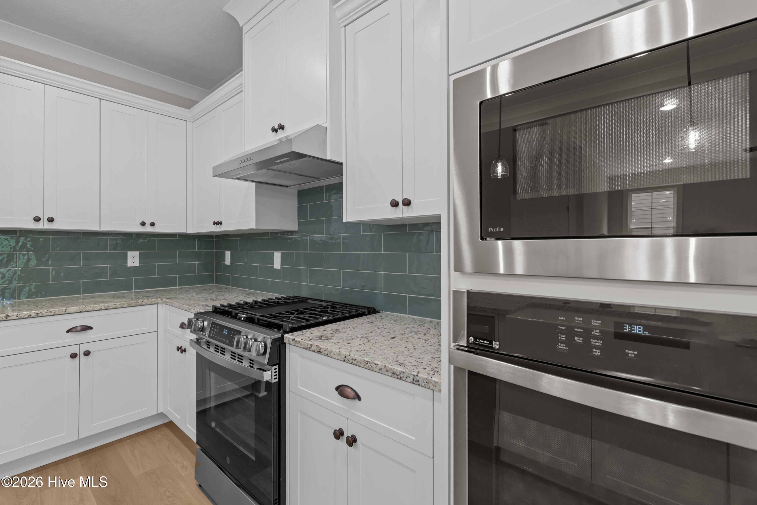 689 Ronaldsay Road Property Photo 6