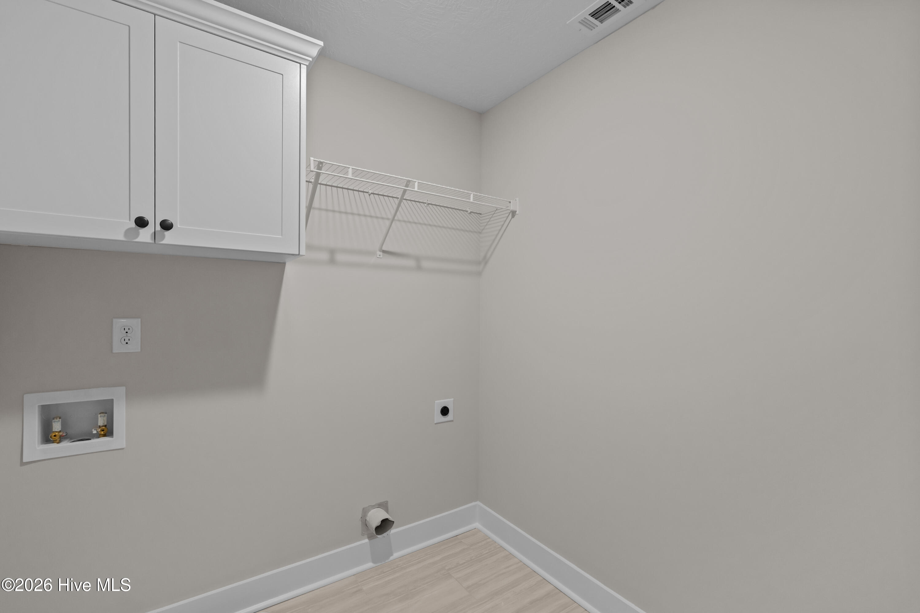 689 Ronaldsay Road Property Photo 28