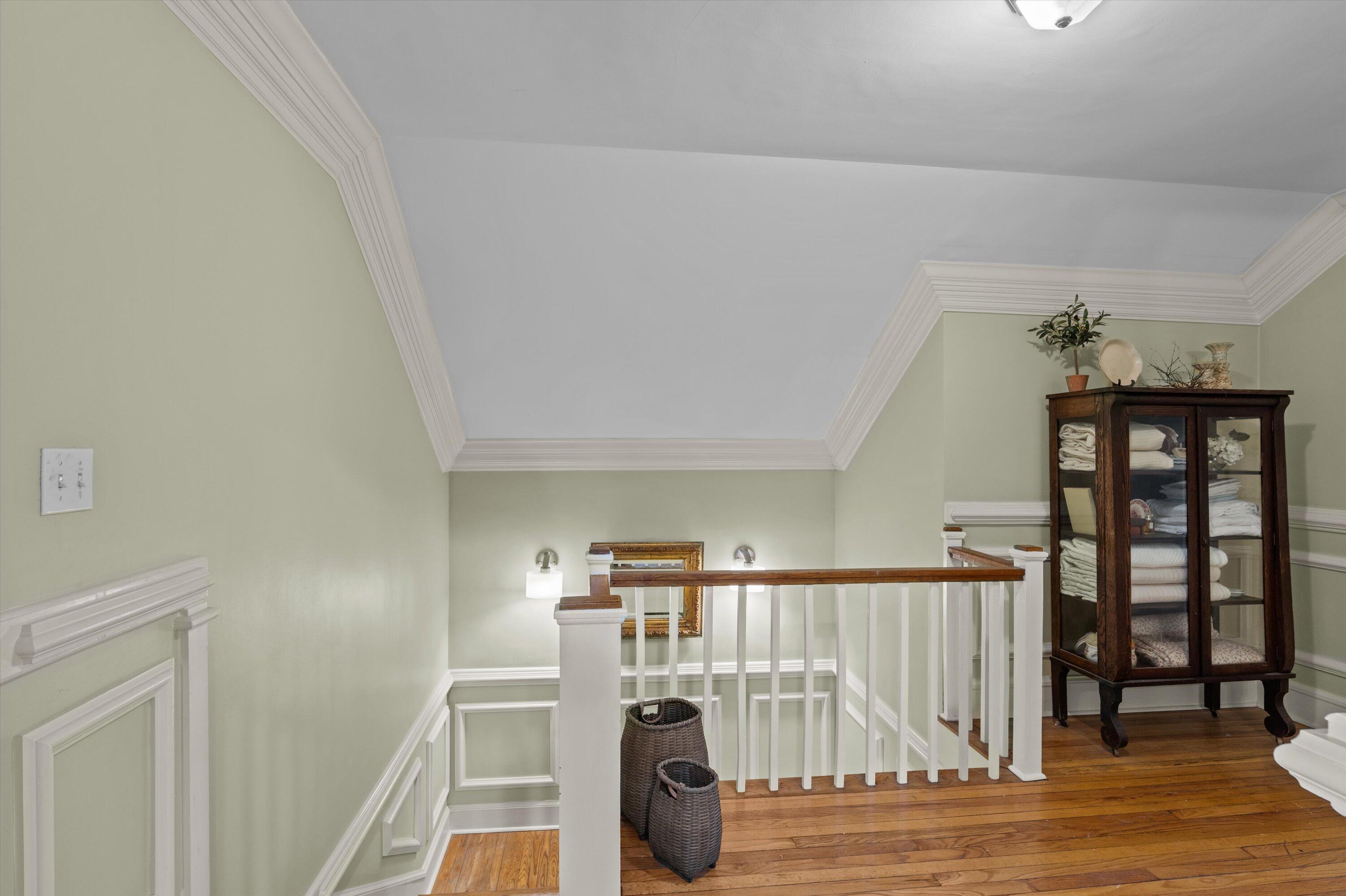 219 White Oak Street Property Photo 44