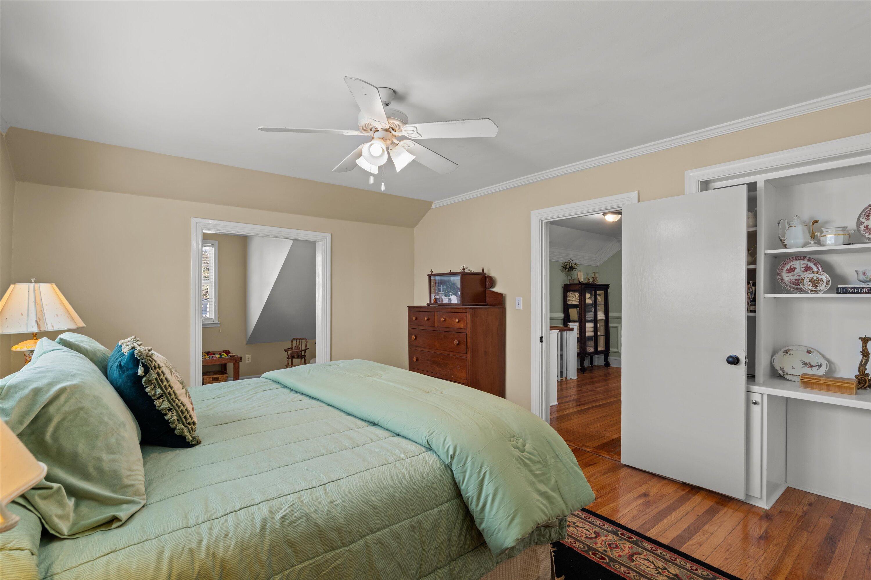 219 White Oak Street Property Photo 46