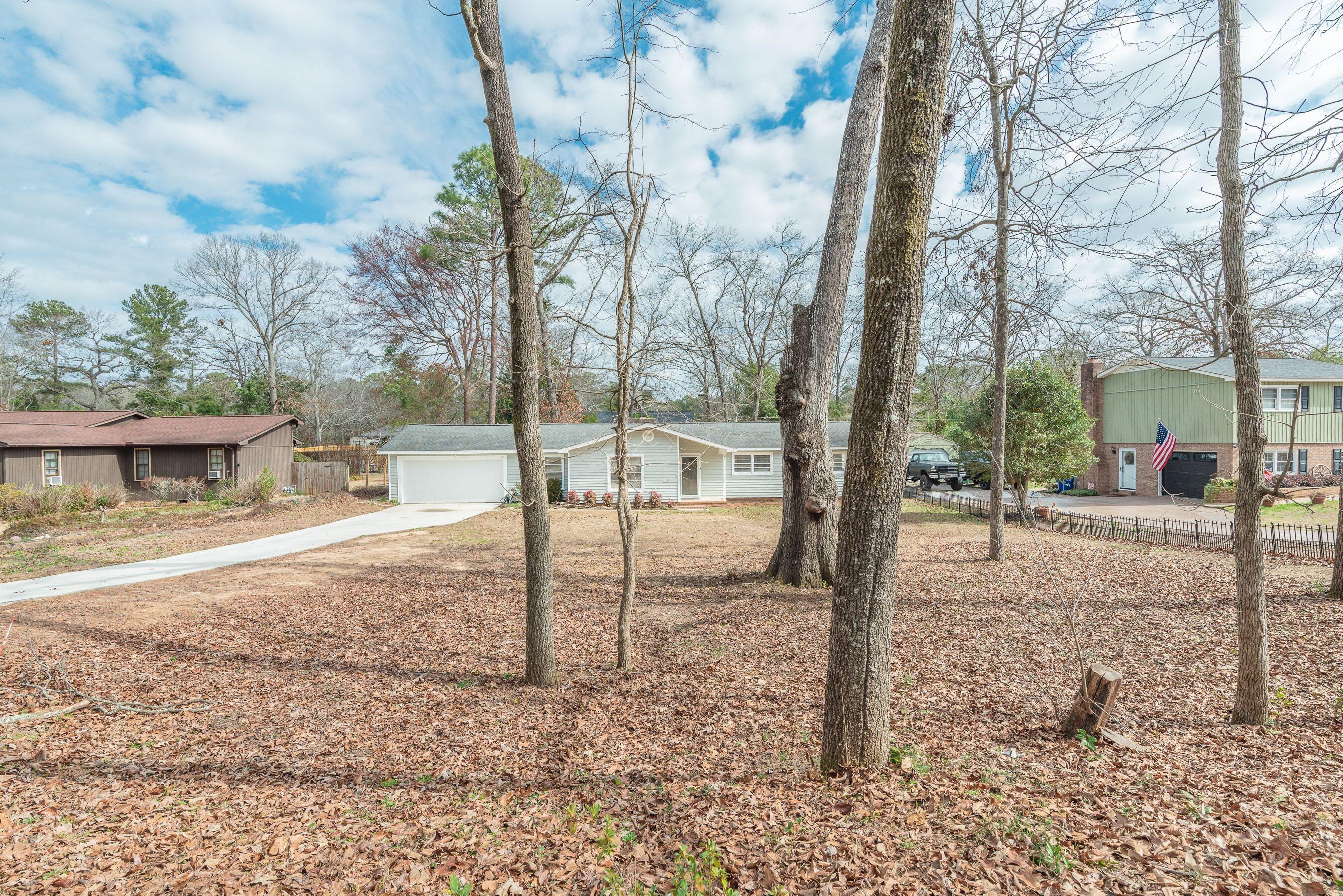 48 Vanderbilt Drive Property Photo 2