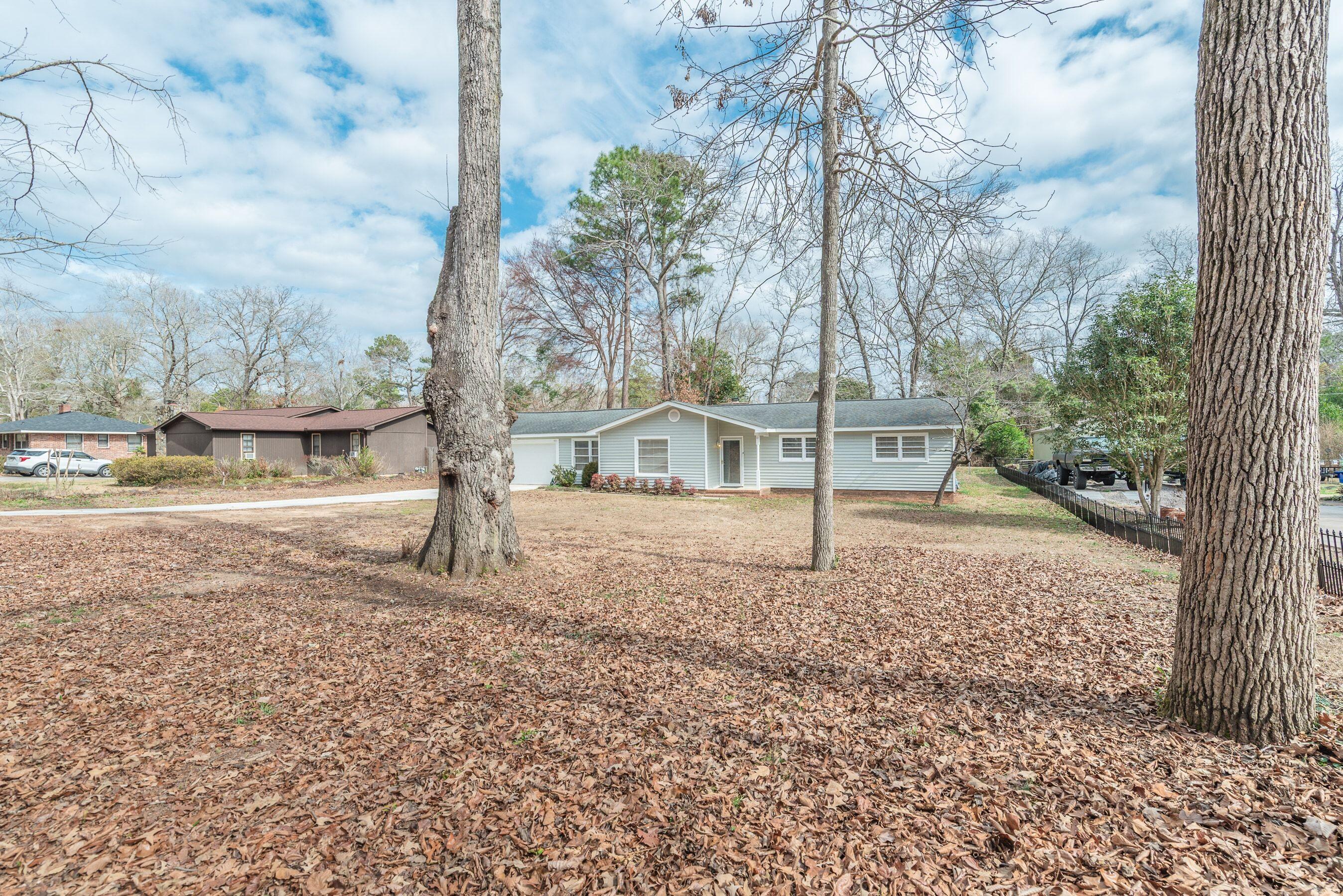 48 Vanderbilt Drive Property Photo 4