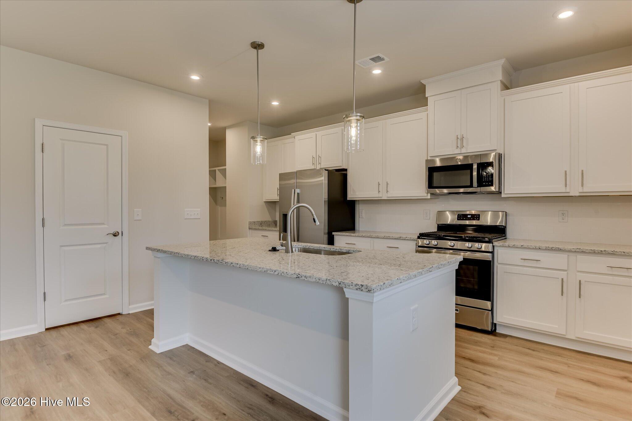 4498 Hartshorn Circle Property Photo 16