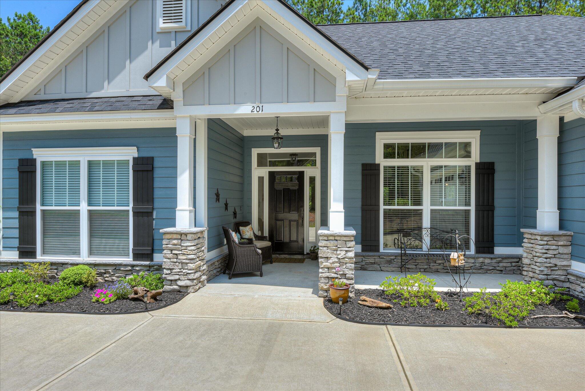 201 Sunflower Circle Property Photo 5