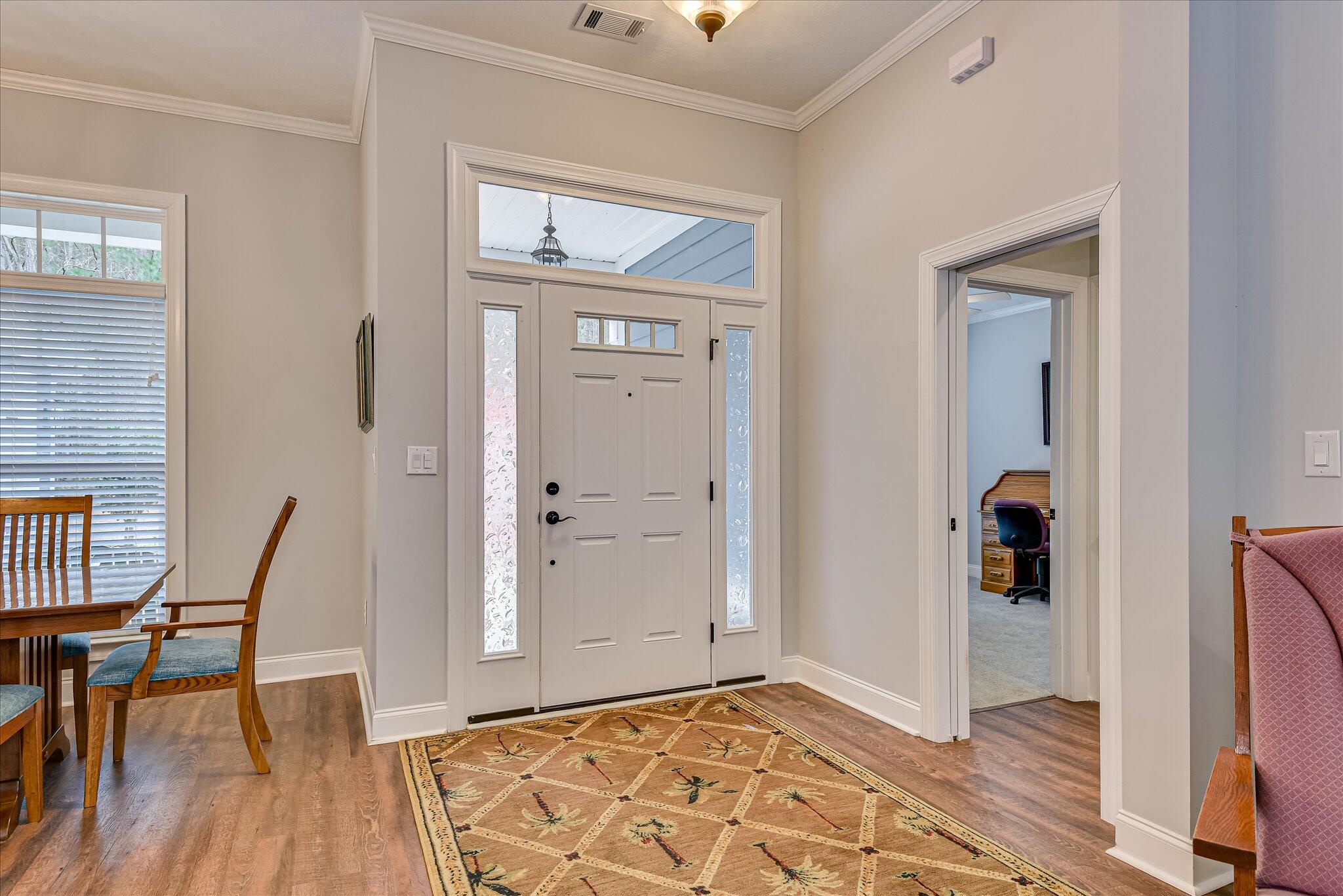 201 Sunflower Circle Property Photo 6