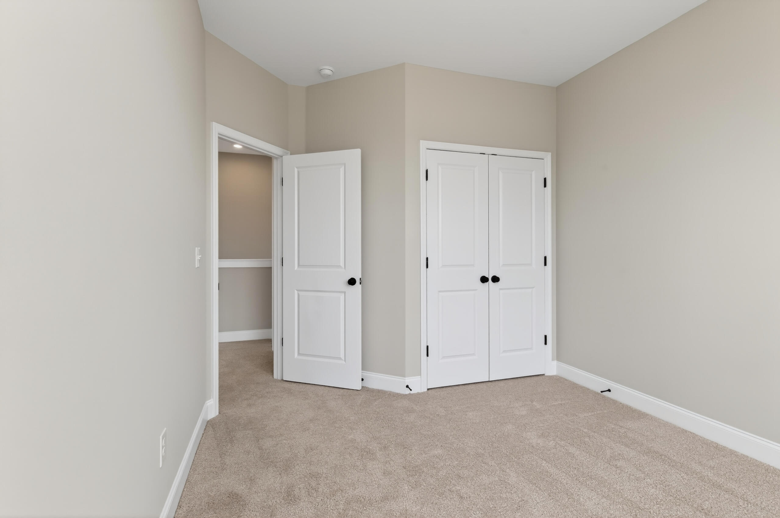 2607 Laurens Street Property Photo 36