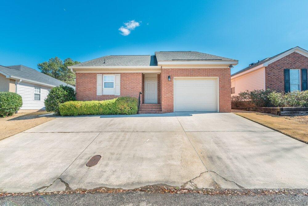 1217 Kendal Court Property Photo 1