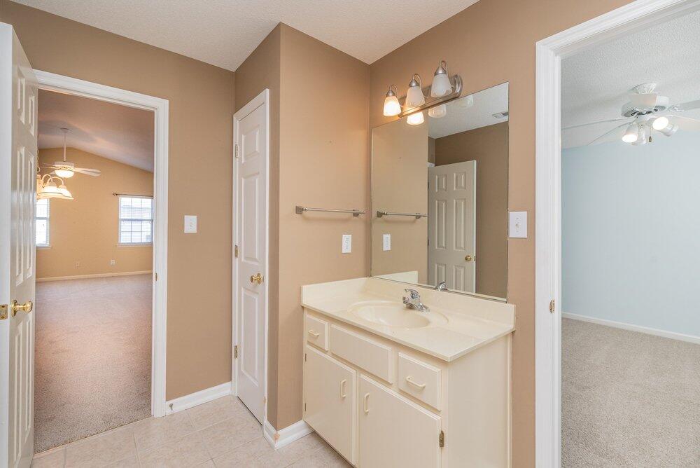 1217 Kendal Court Property Photo 18