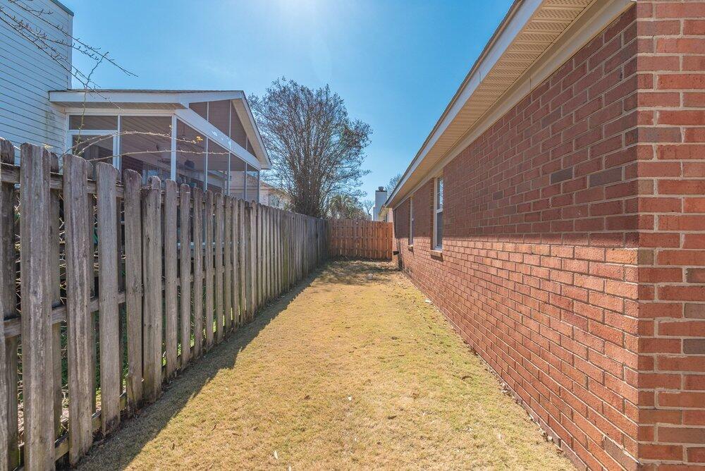 1217 Kendal Court Property Photo 32