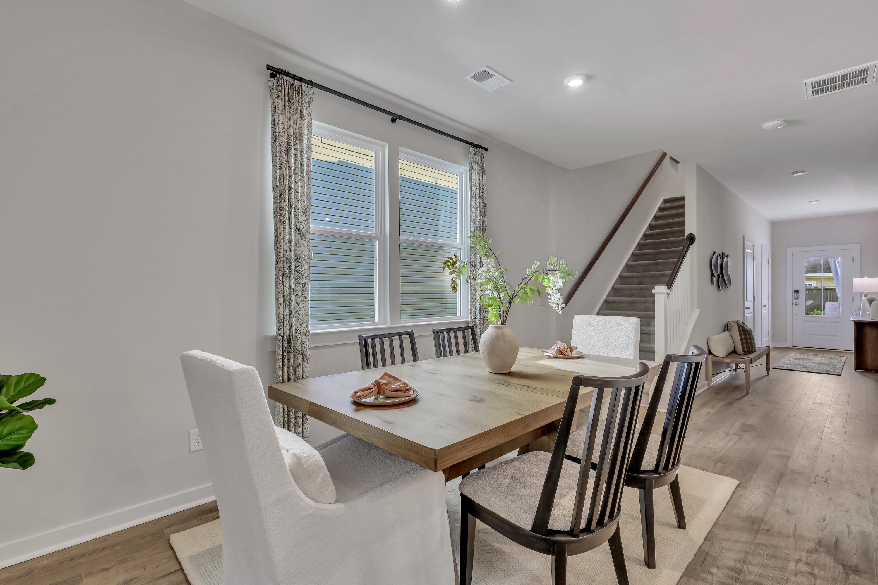 5375 Proper Court Property Photo 3