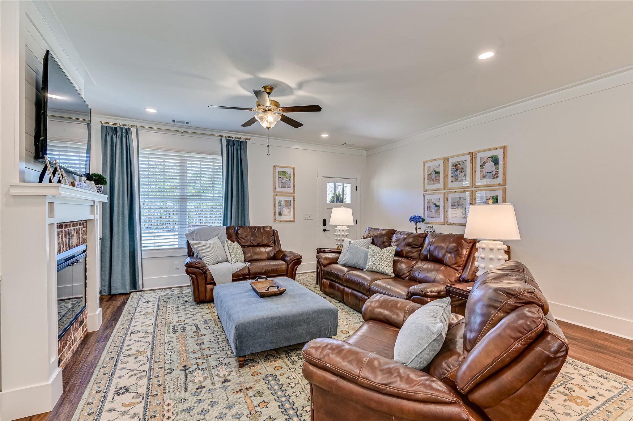 1630 Long Cove Drive Property Photo 10