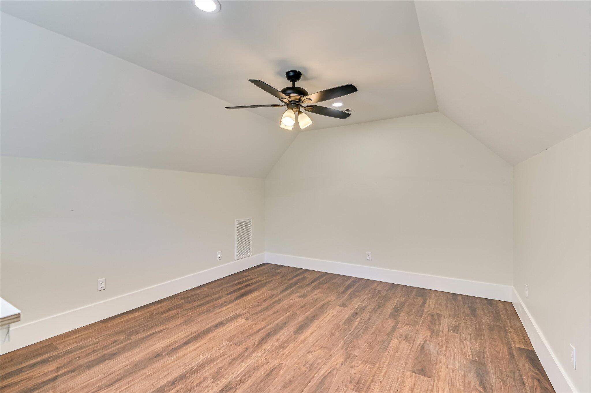 1630 Long Cove Drive Property Photo 38