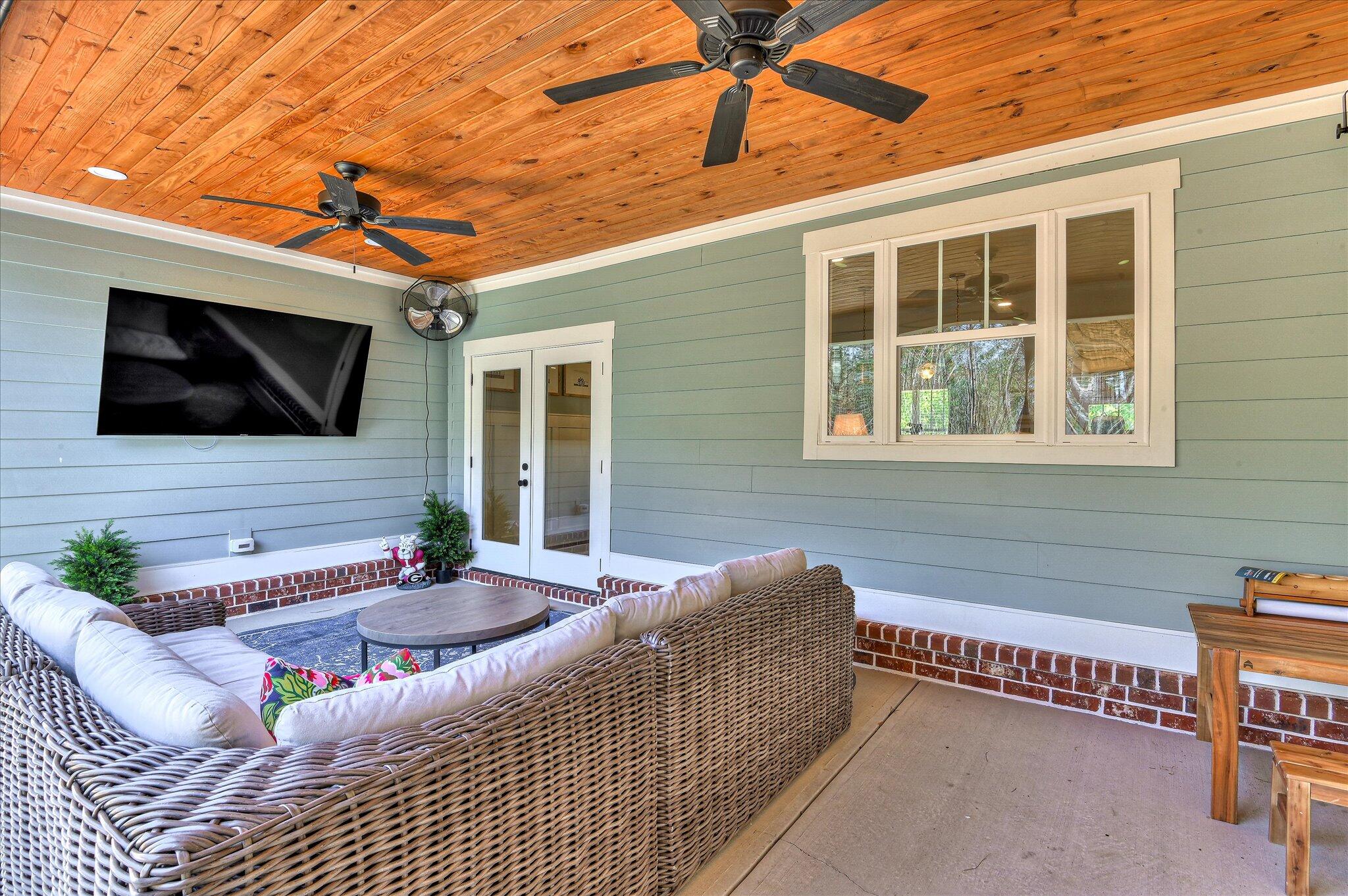 1630 Long Cove Drive Property Photo 41