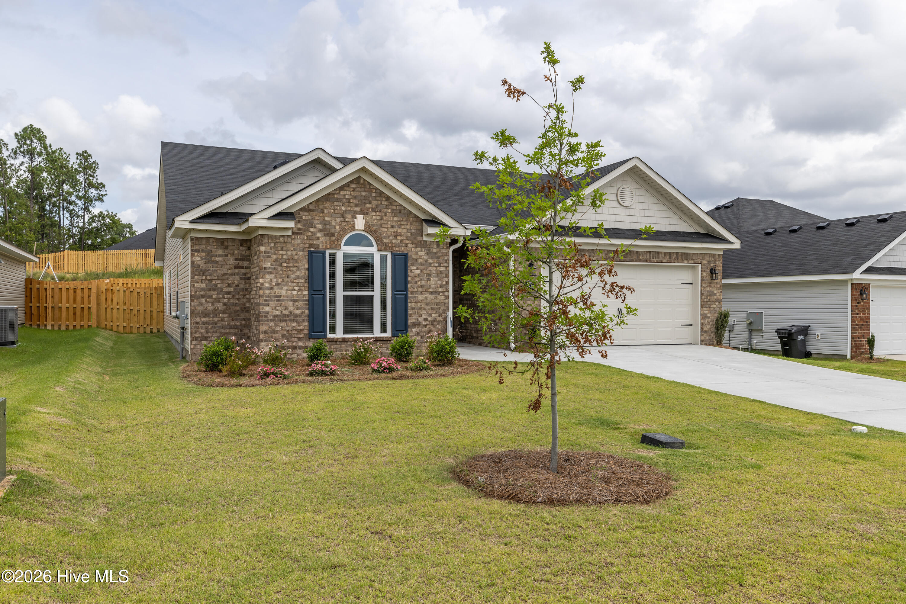 2722 Inverness Drive Property Photo 4
