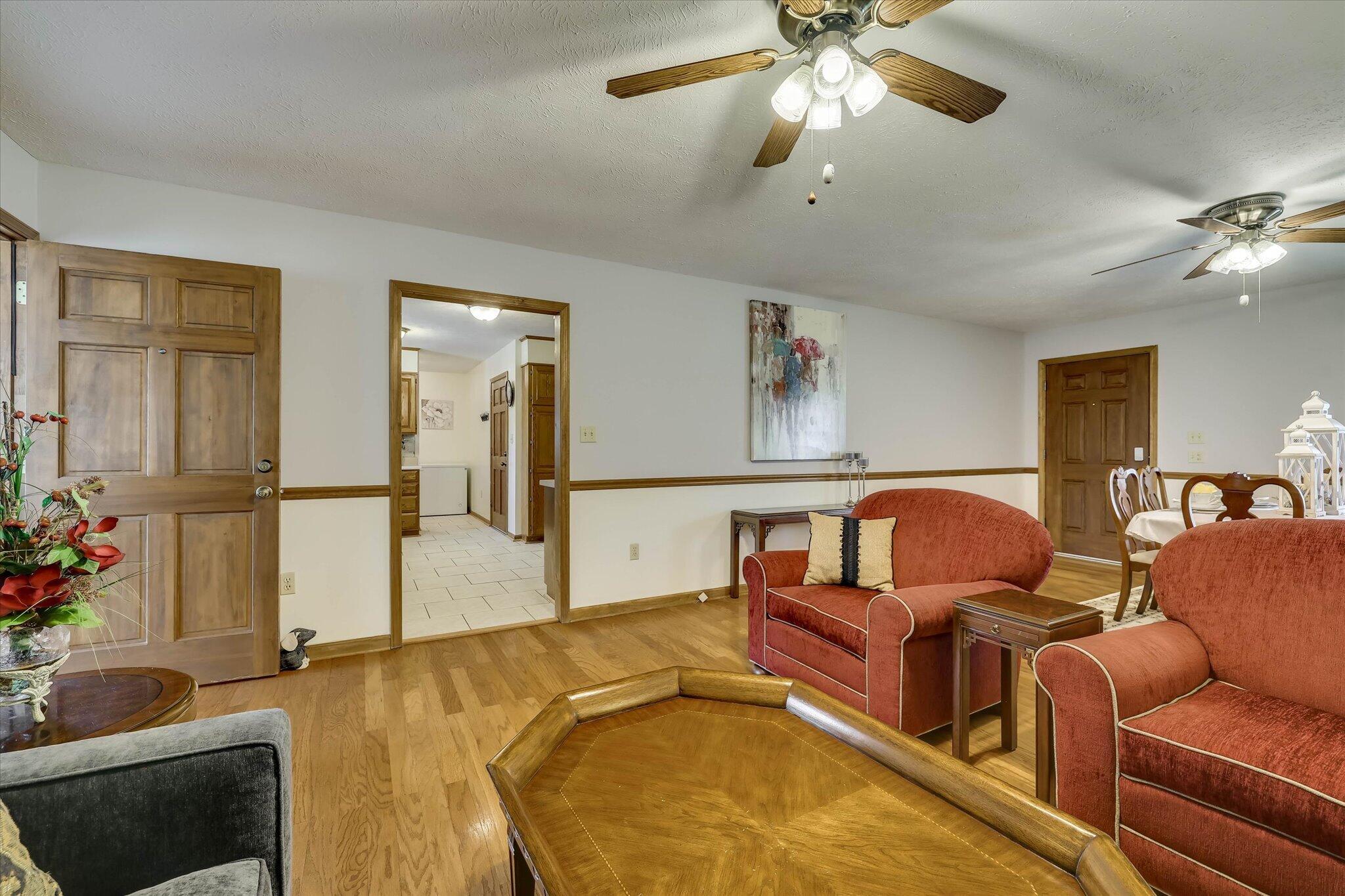 206 Peachtree Street Property Photo 10