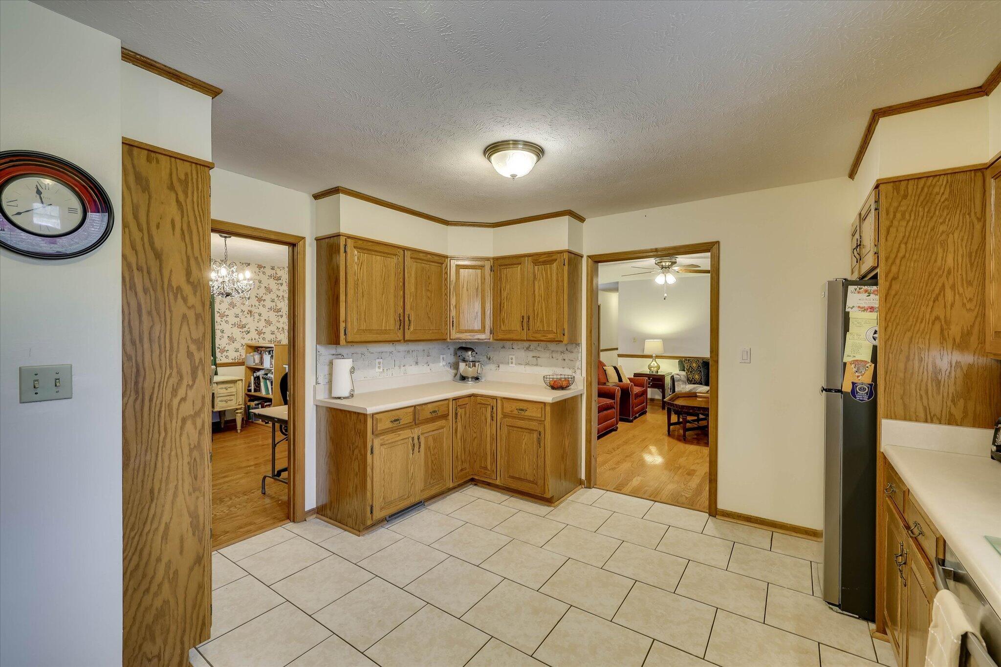 206 Peachtree Street Property Photo 16