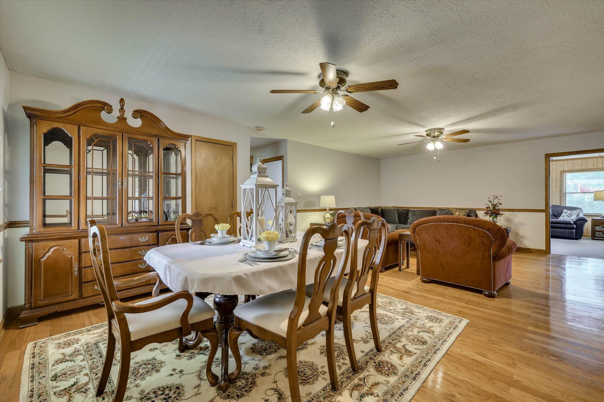 206 Peachtree Street Property Photo 21