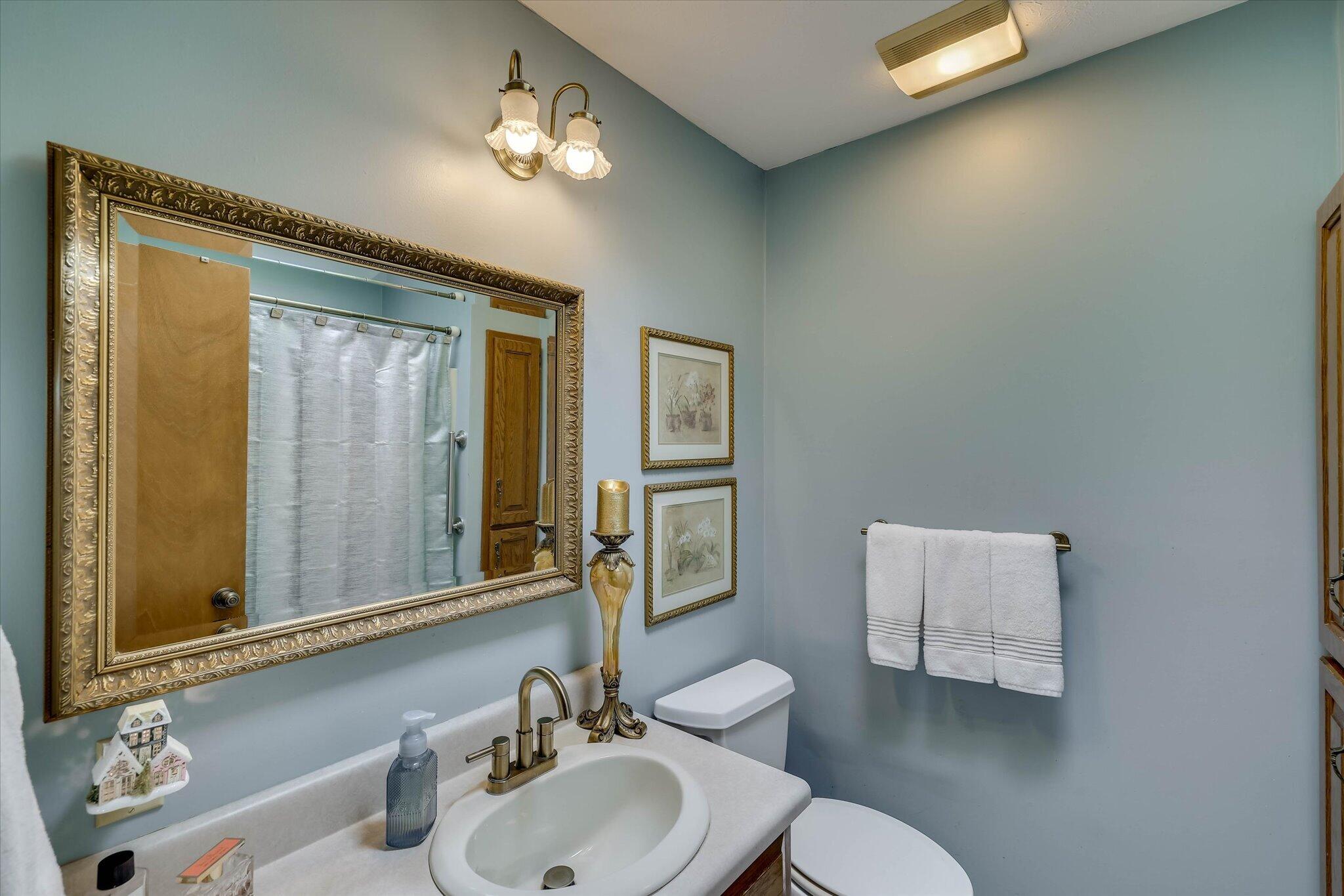 206 Peachtree Street Property Photo 26